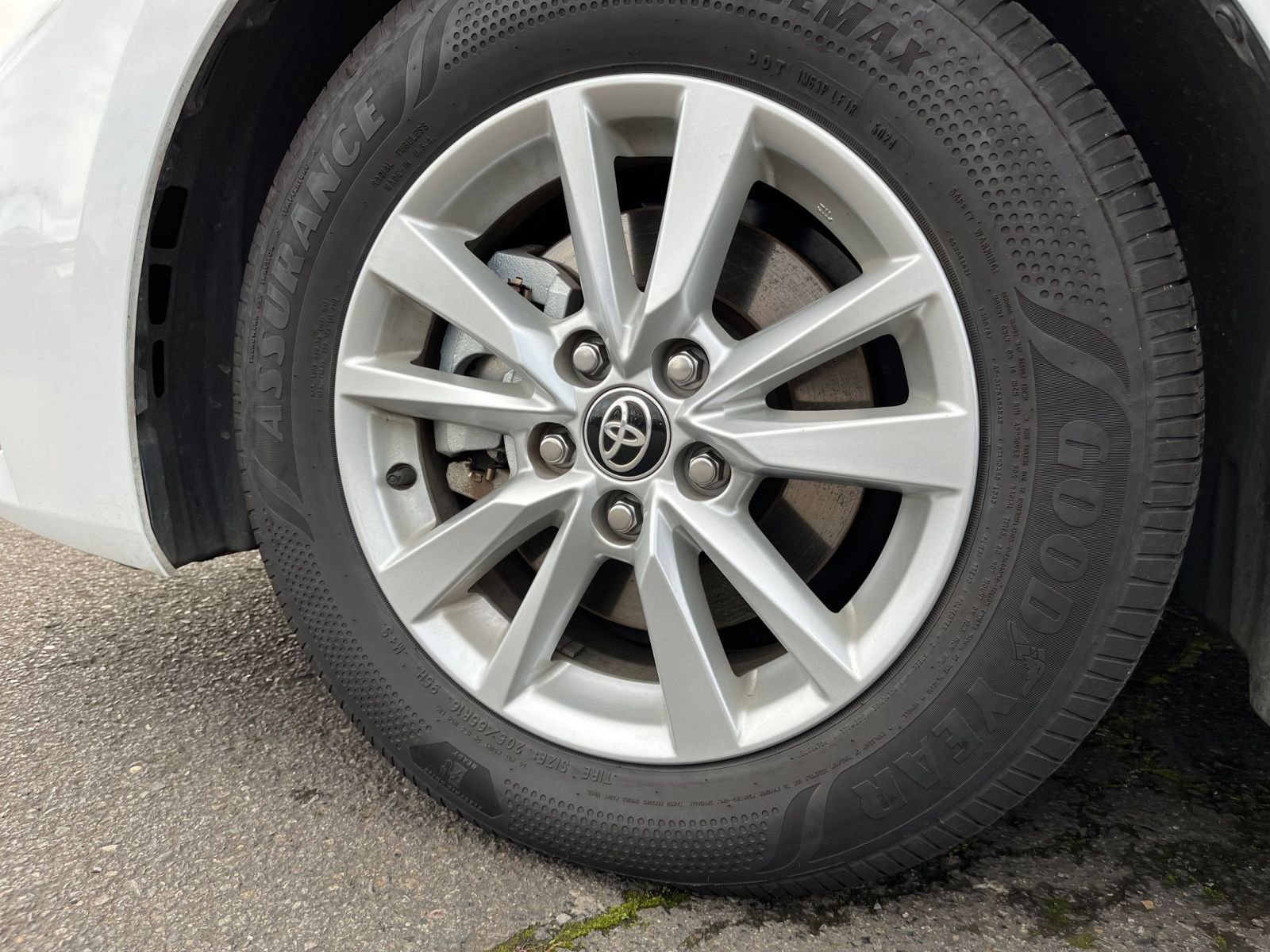 Thumbnail: 2025 Toyota Camry - 28