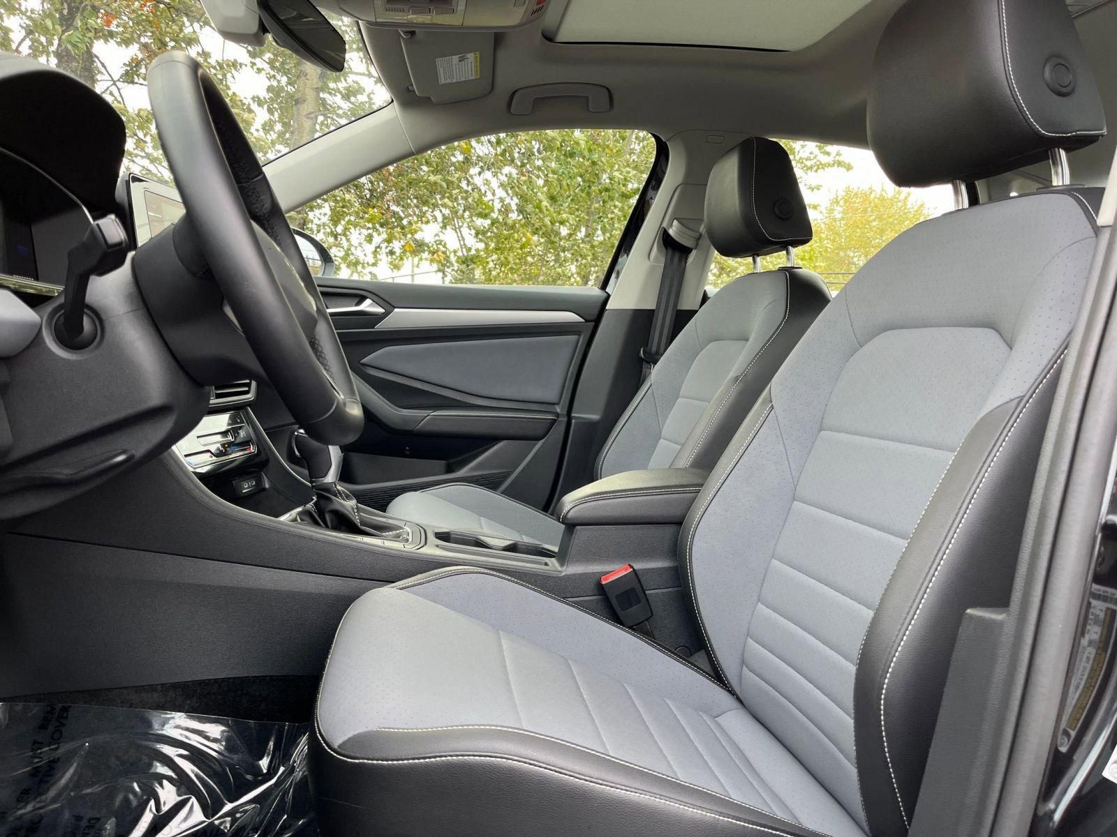 Thumbnail: 2025 Volkswagen Jetta - 27