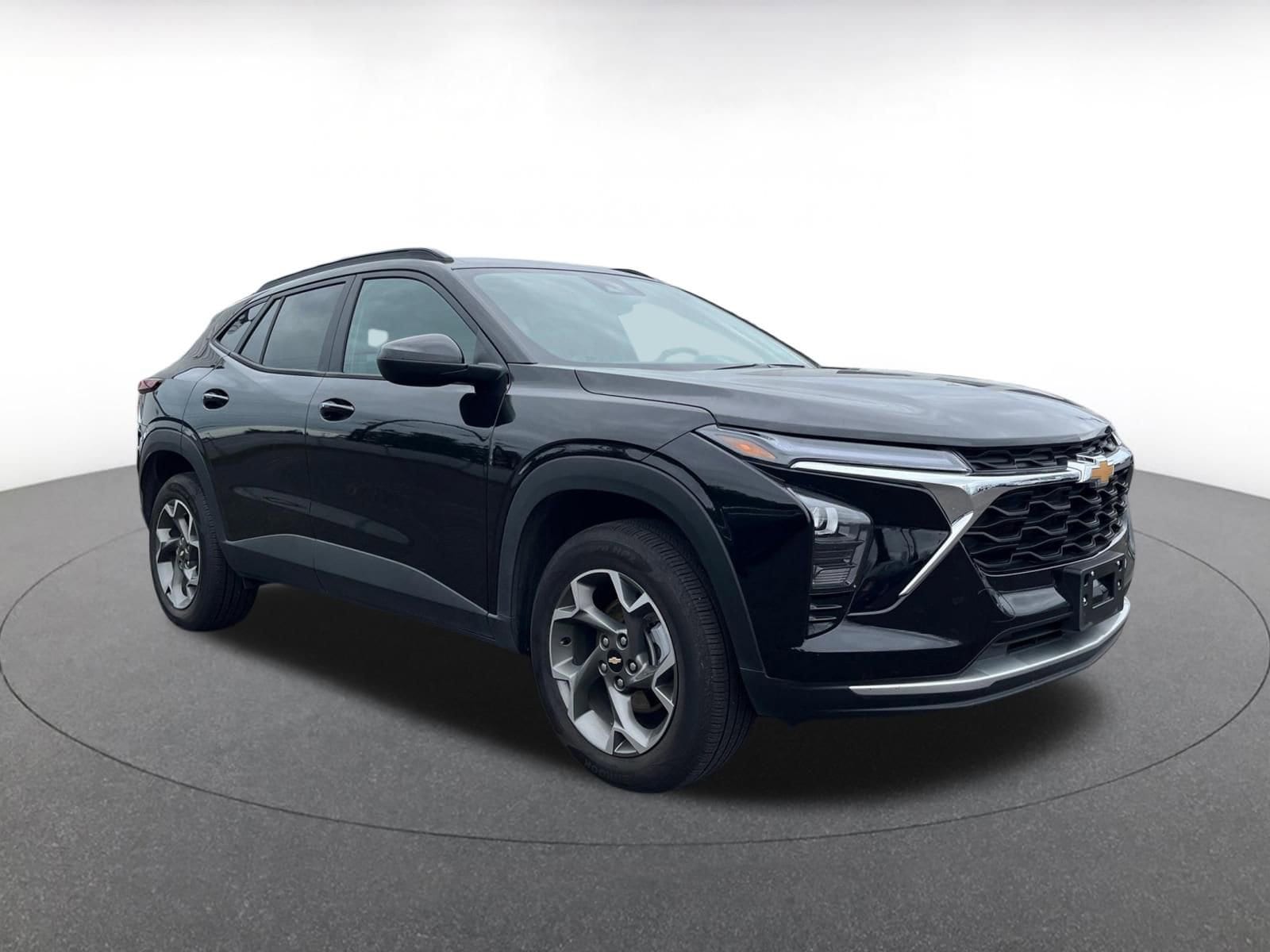 Thumbnail: 2025 Chevrolet Trax - 1