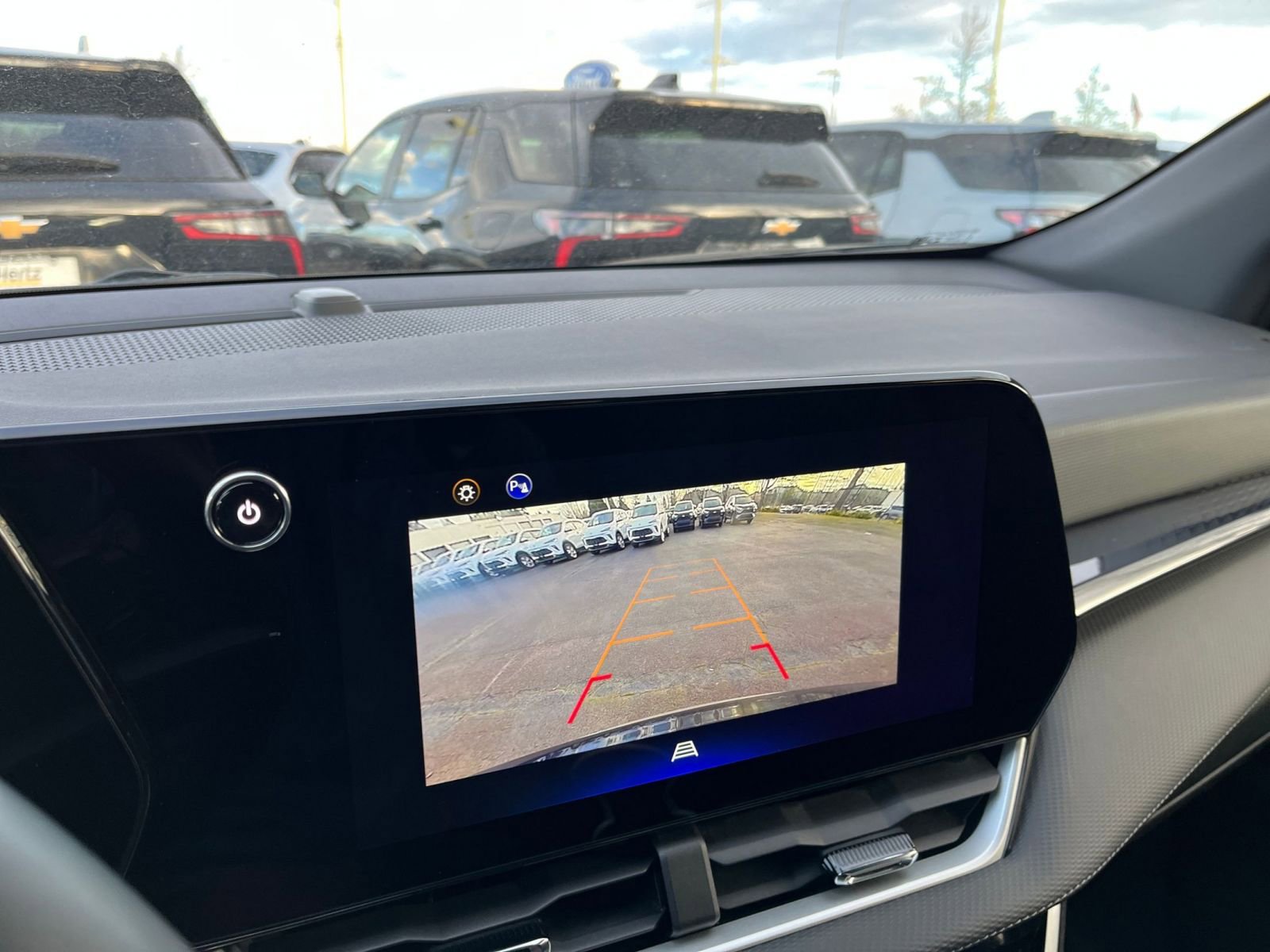 Thumbnail: 2025 Chevrolet Equinox - 17