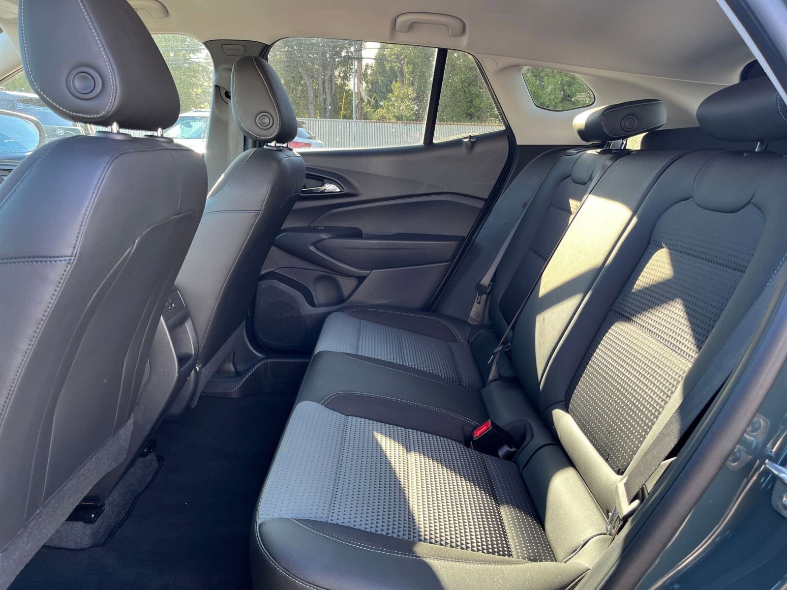 Thumbnail: 2025 Chevrolet Trax - 24