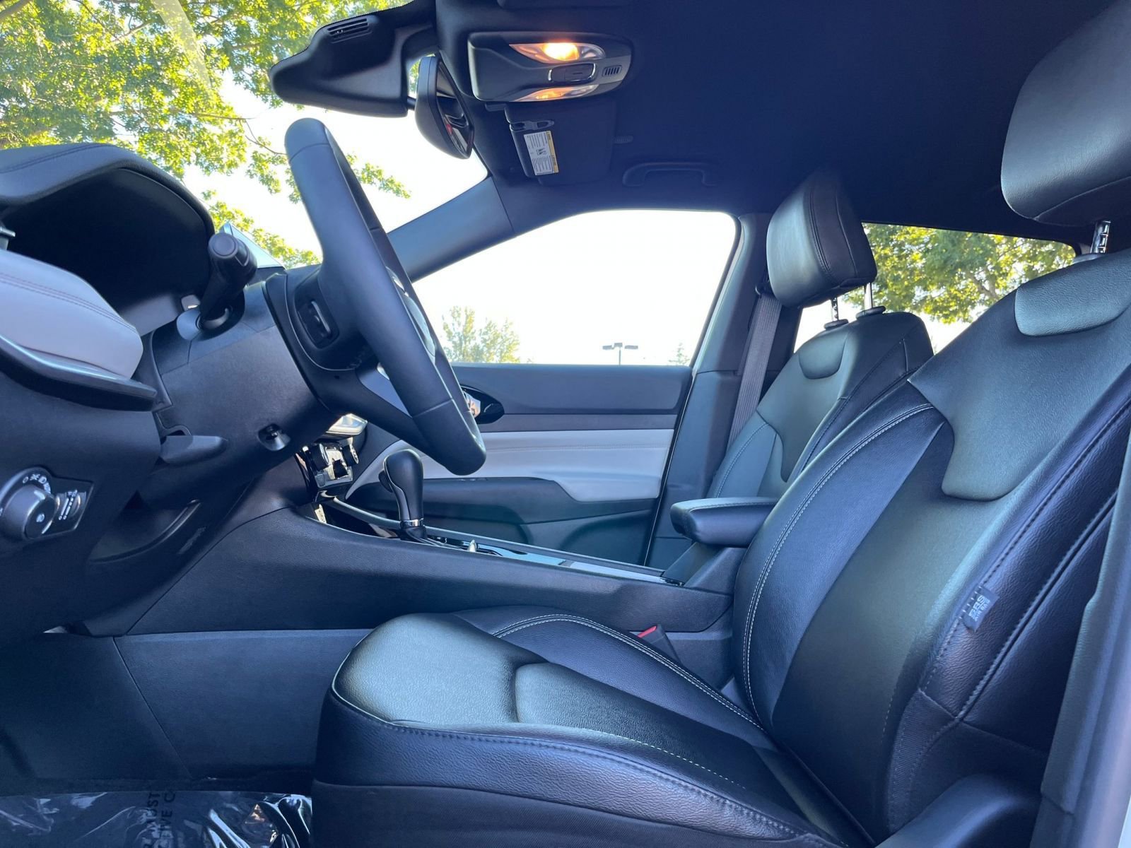 Thumbnail: 2025 Jeep Compass - 28