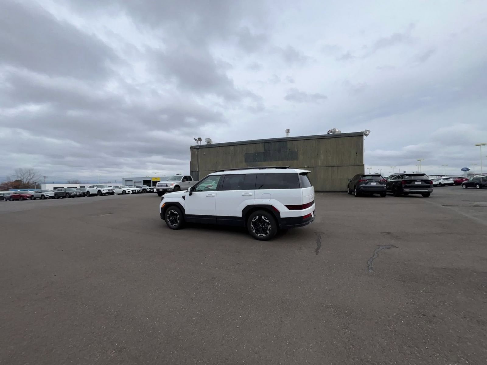 Thumbnail: 2025 Hyundai Santa Fe - 16