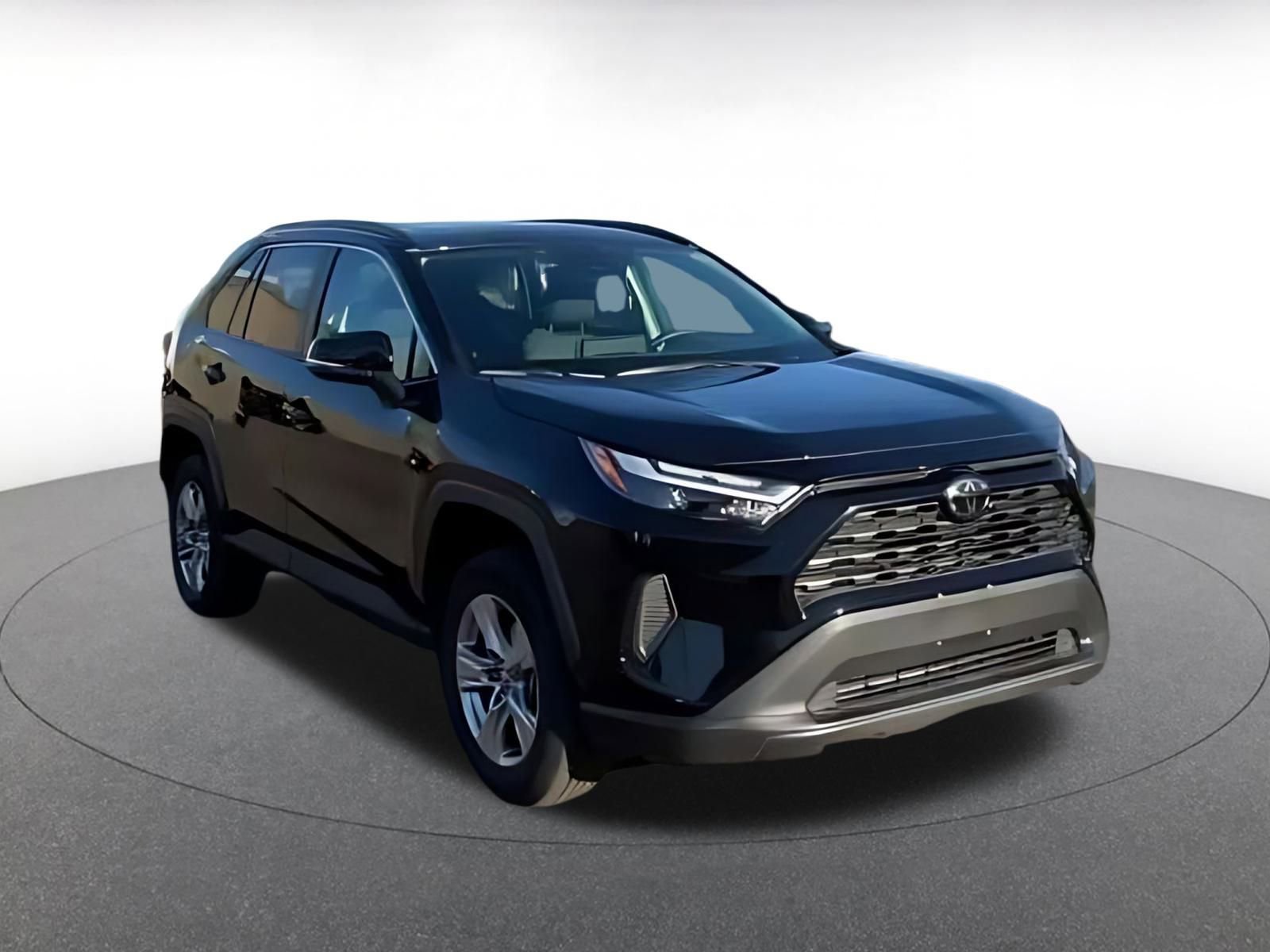 Thumbnail: 2025 Toyota RAV4 - 17
