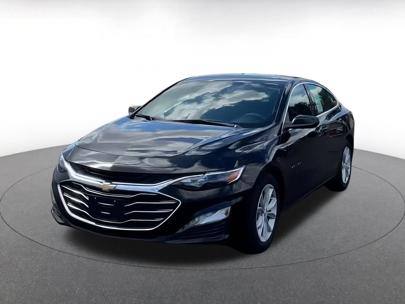 Thumbnail: 2024 Chevrolet Malibu - 6