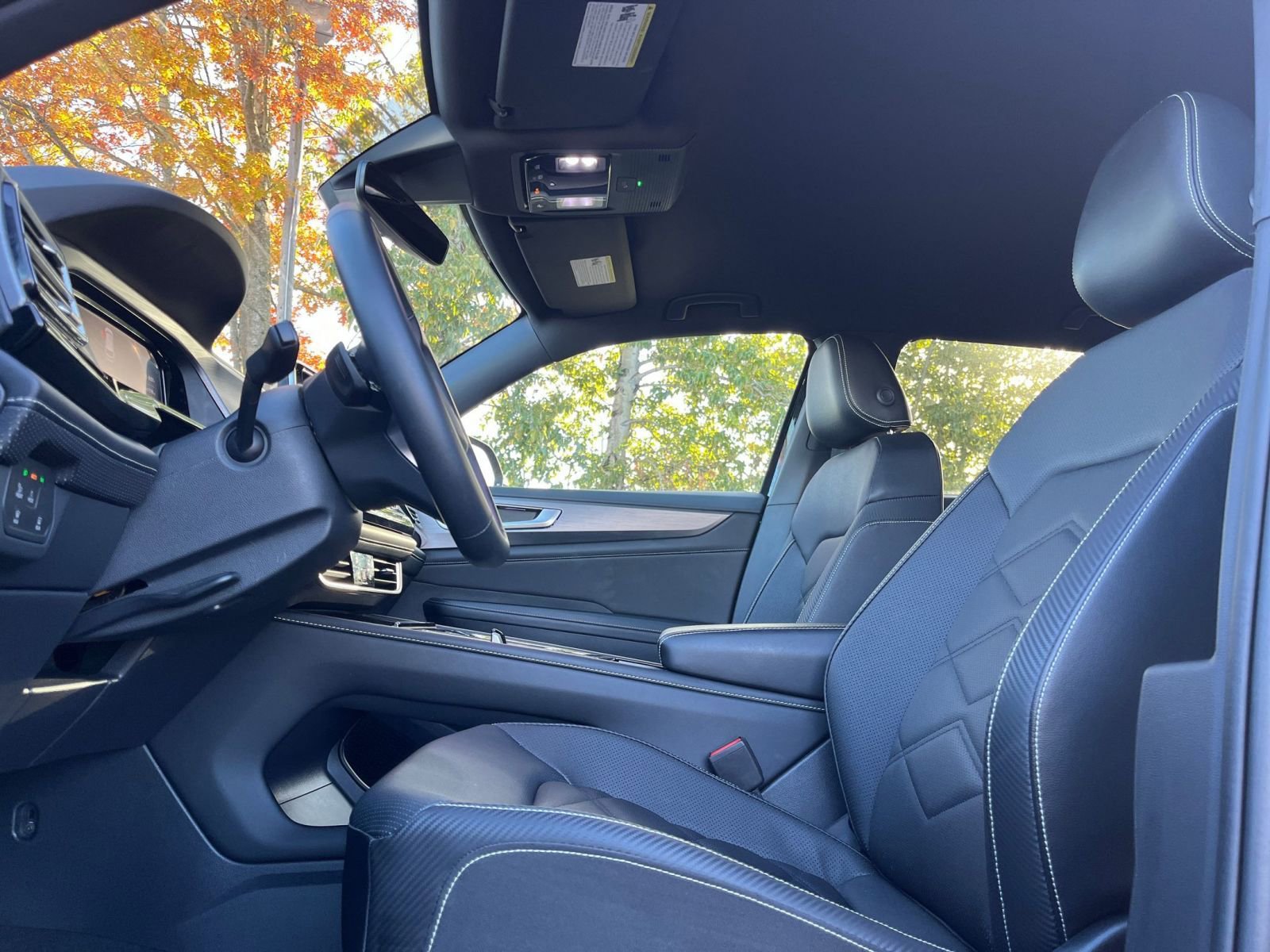 Thumbnail: 2025 Volkswagen Atlas - 27