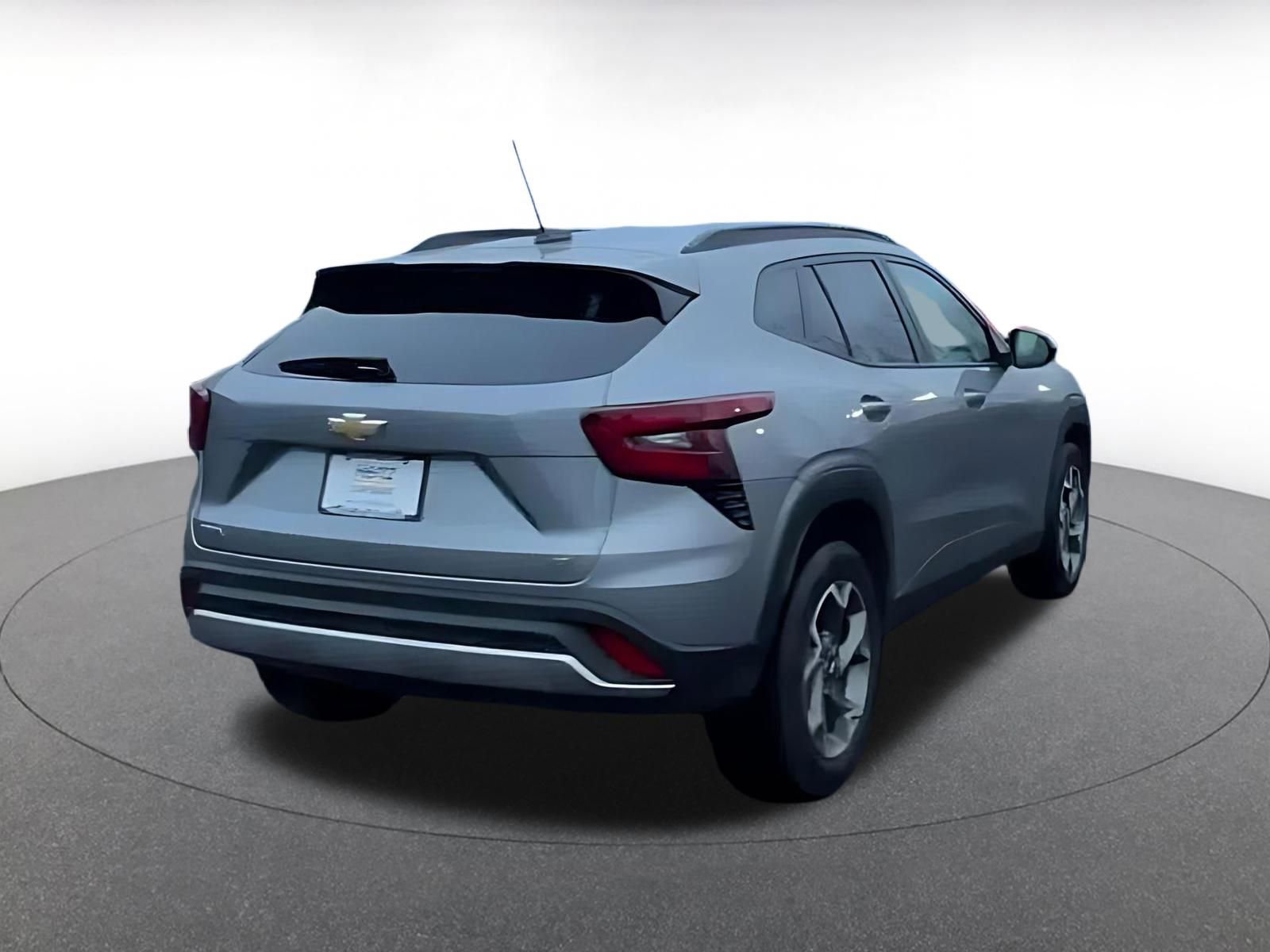 Thumbnail: 2025 Chevrolet Trax - 12