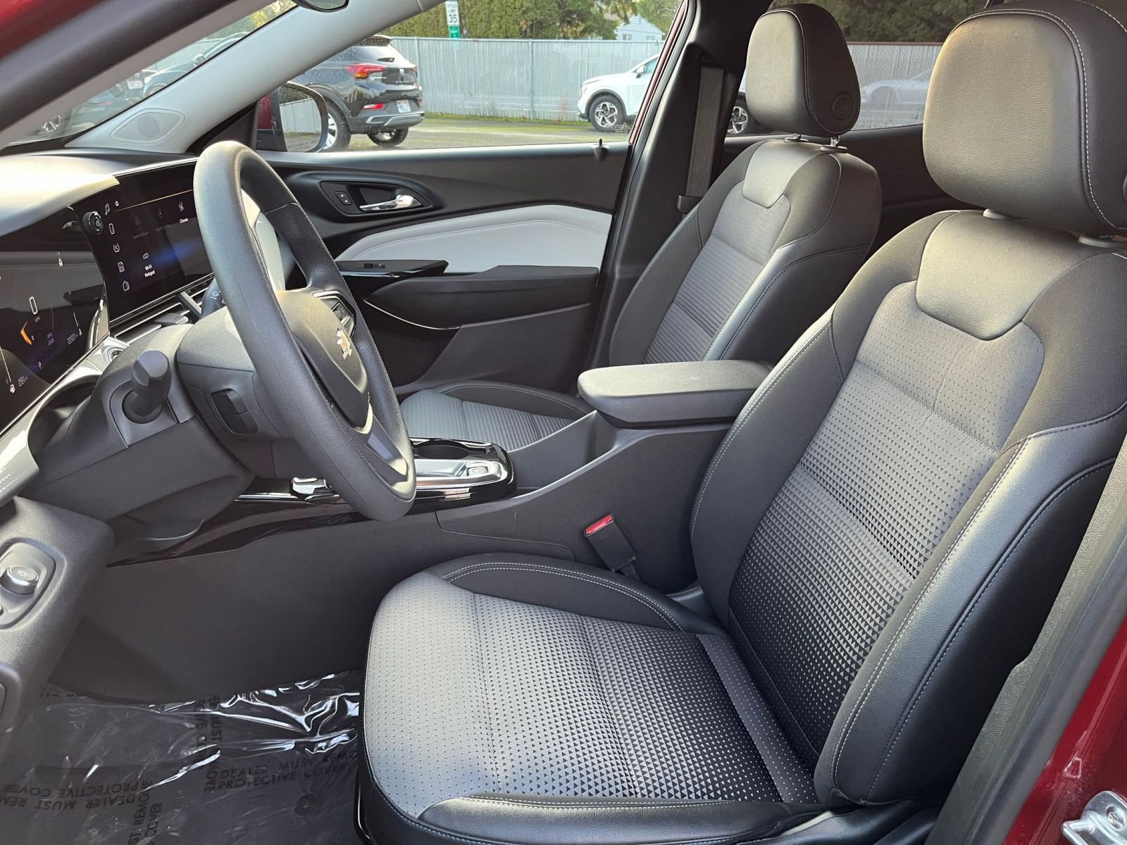 Thumbnail: 2025 Chevrolet Trax - 34