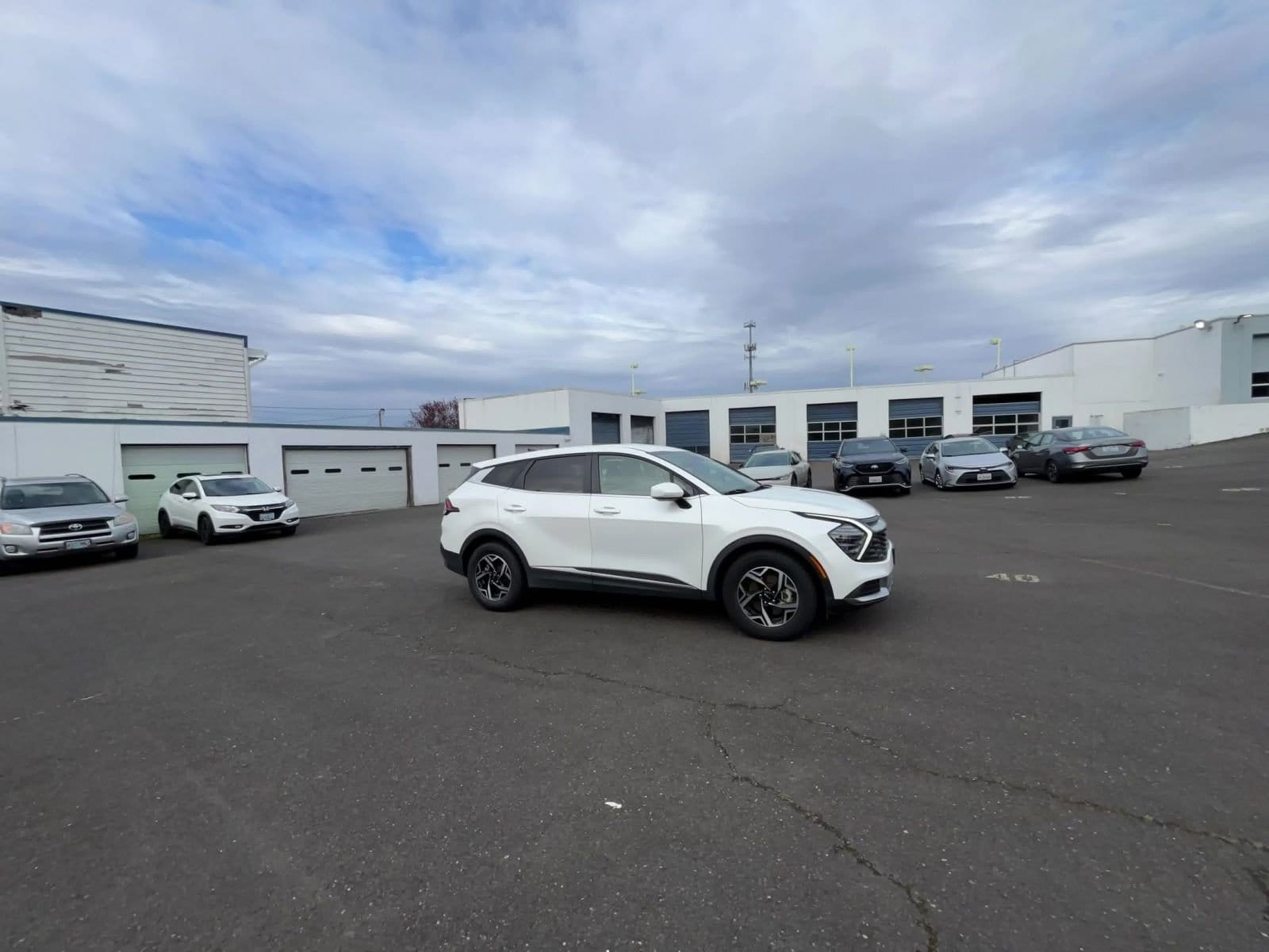 Thumbnail: 2024 Kia Sportage - 16