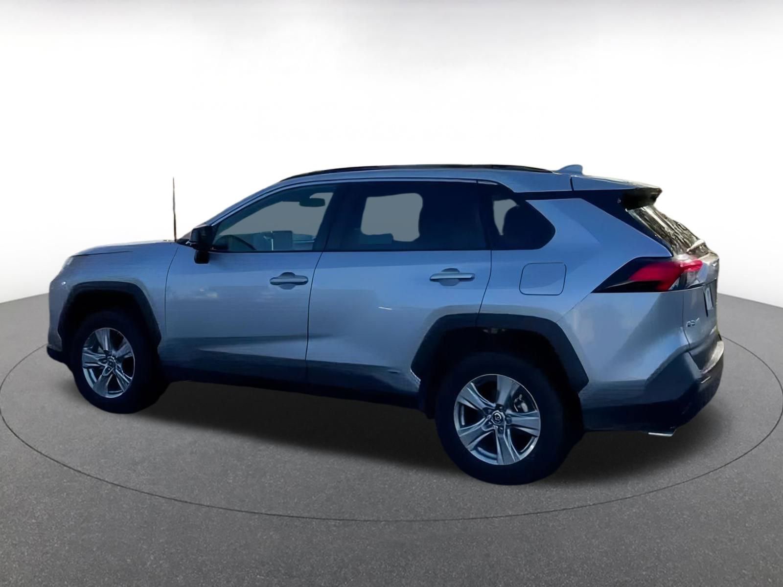 Thumbnail: 2025 Toyota RAV4 - 8