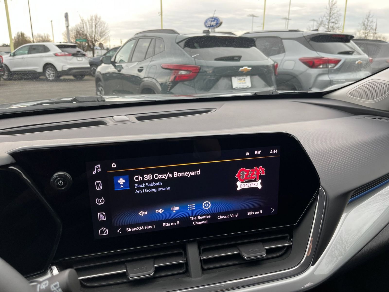 Thumbnail: 2025 Chevrolet Trax - 17