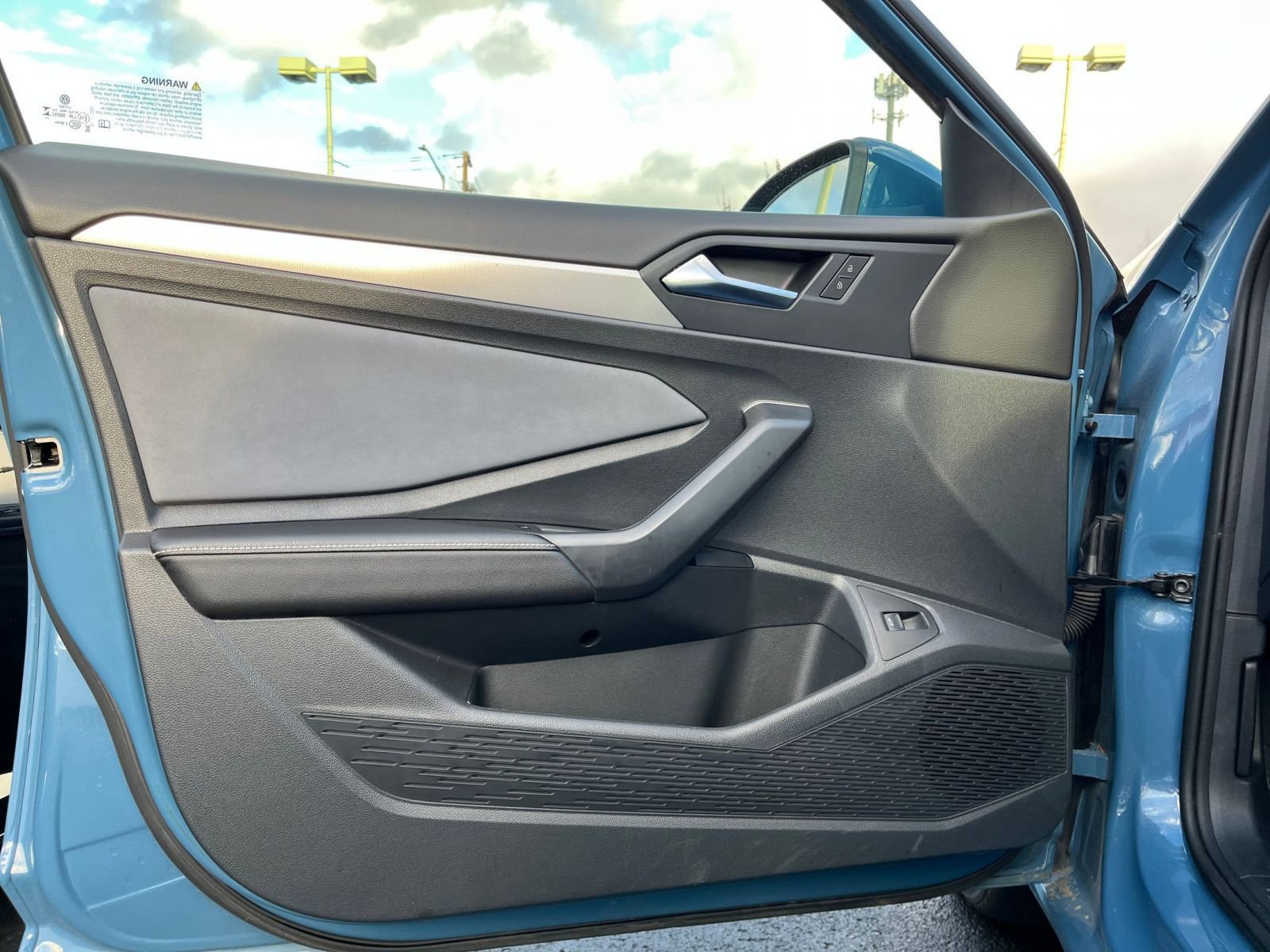 Thumbnail: 2025 Volkswagen Jetta - 21