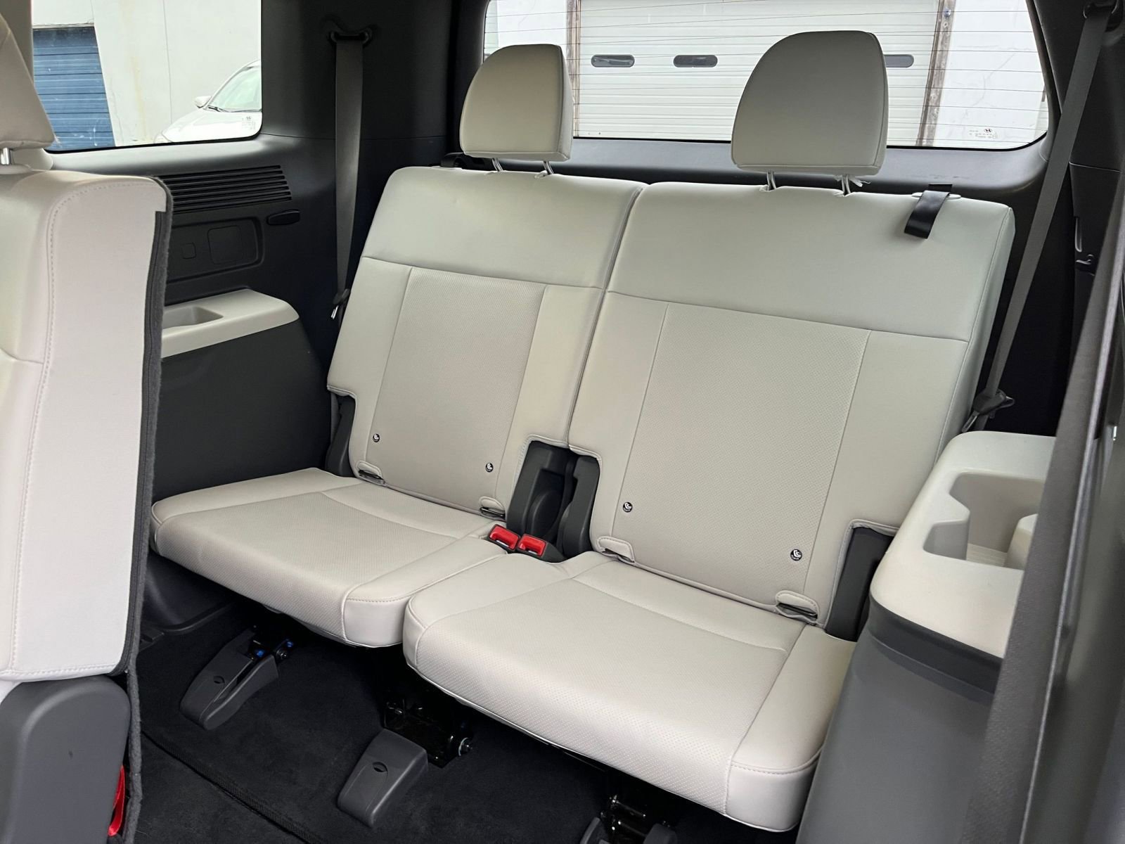 Thumbnail: 2025 Hyundai Santa Fe - 32