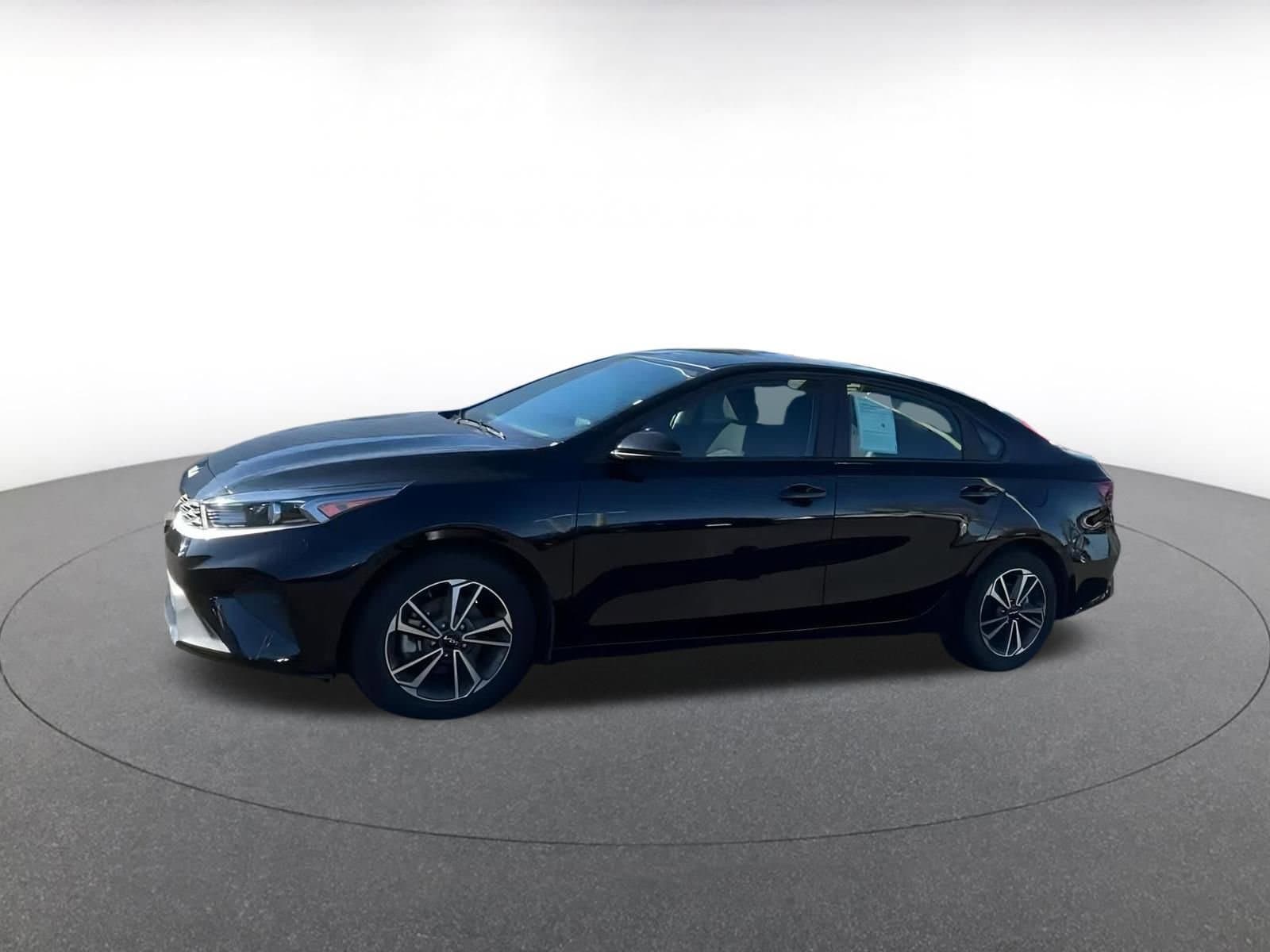 2024 Kia Forte LXS 7