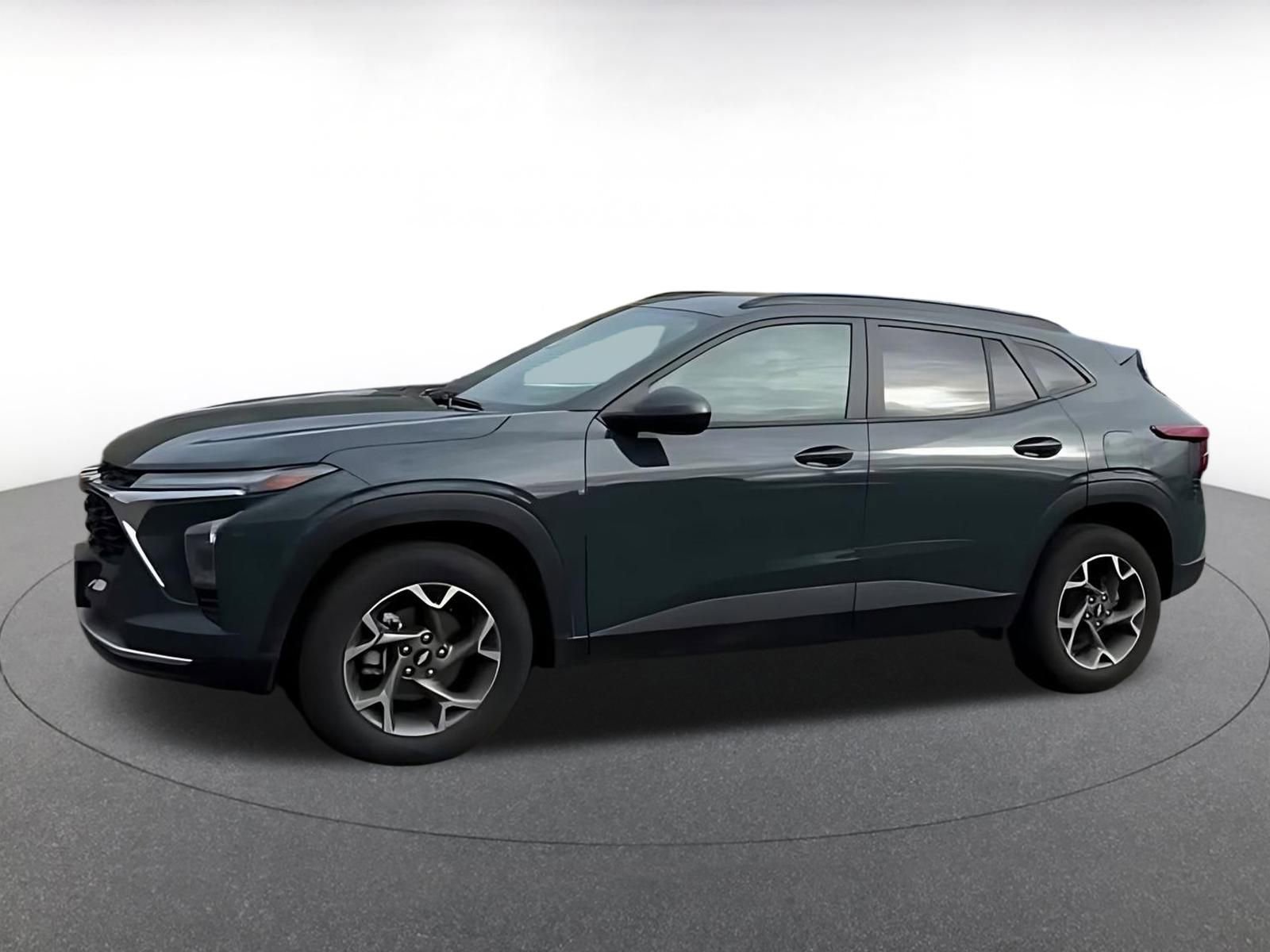 Thumbnail: 2025 Chevrolet Trax - 8