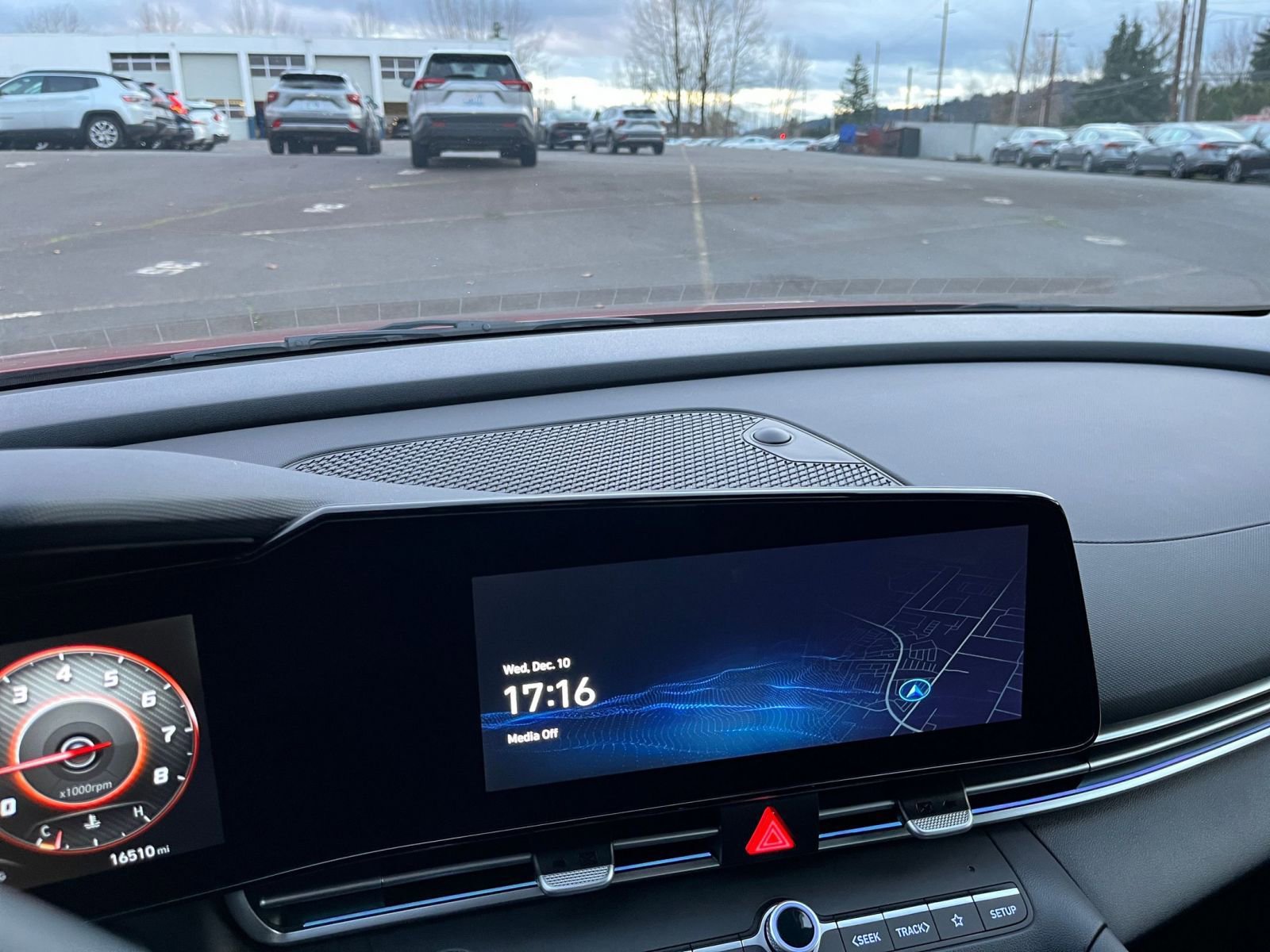 Thumbnail: 2025 Hyundai Elantra - 18