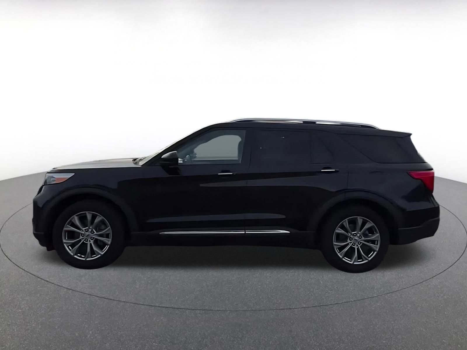 Thumbnail: 2023 Ford Explorer - 9