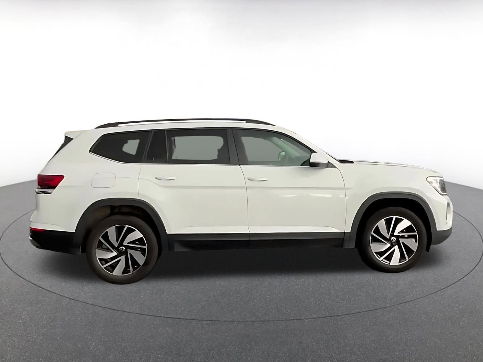 Thumbnail: 2025 Volkswagen Atlas - 16