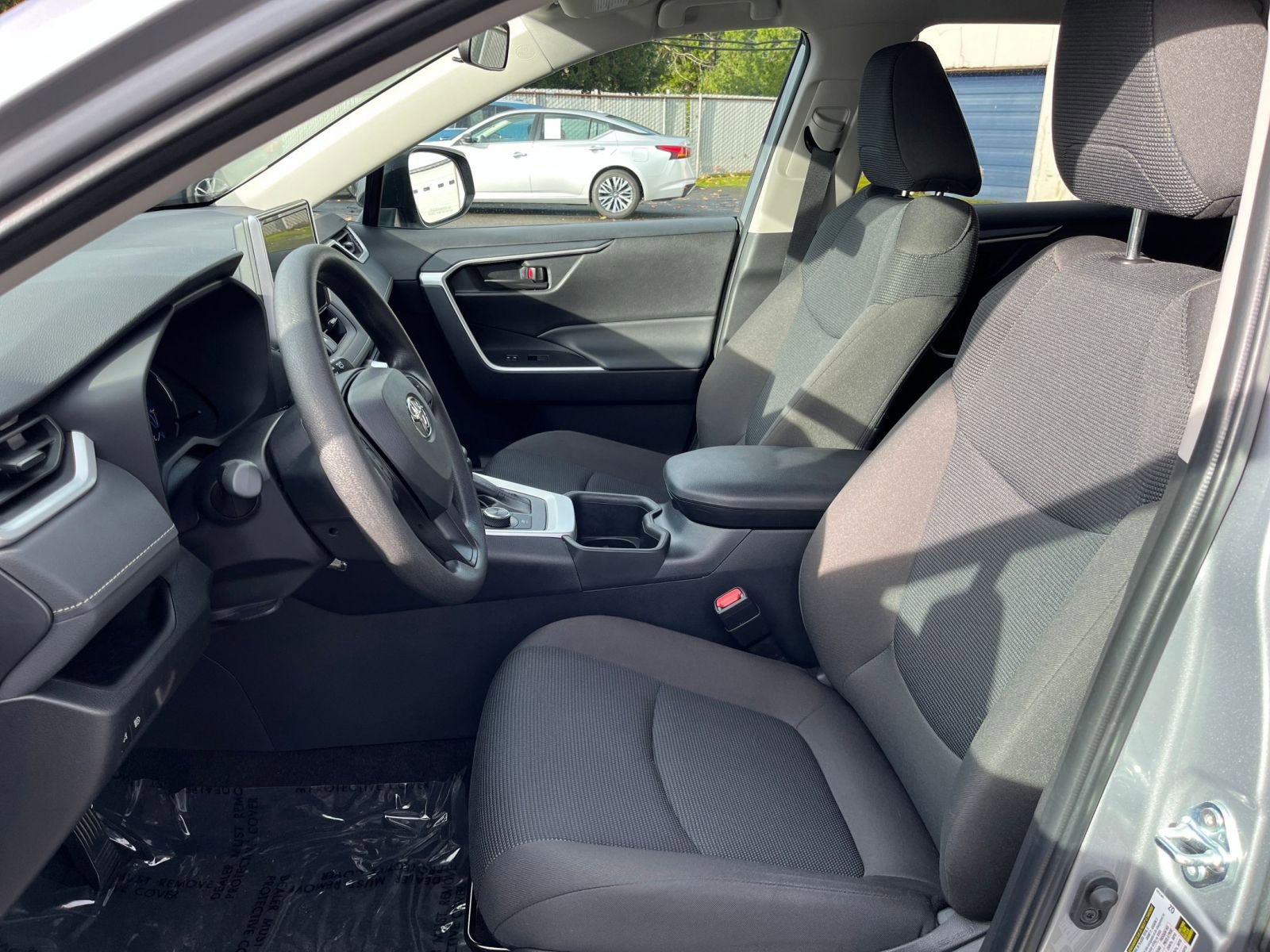 Thumbnail: 2025 Toyota RAV4 - 35