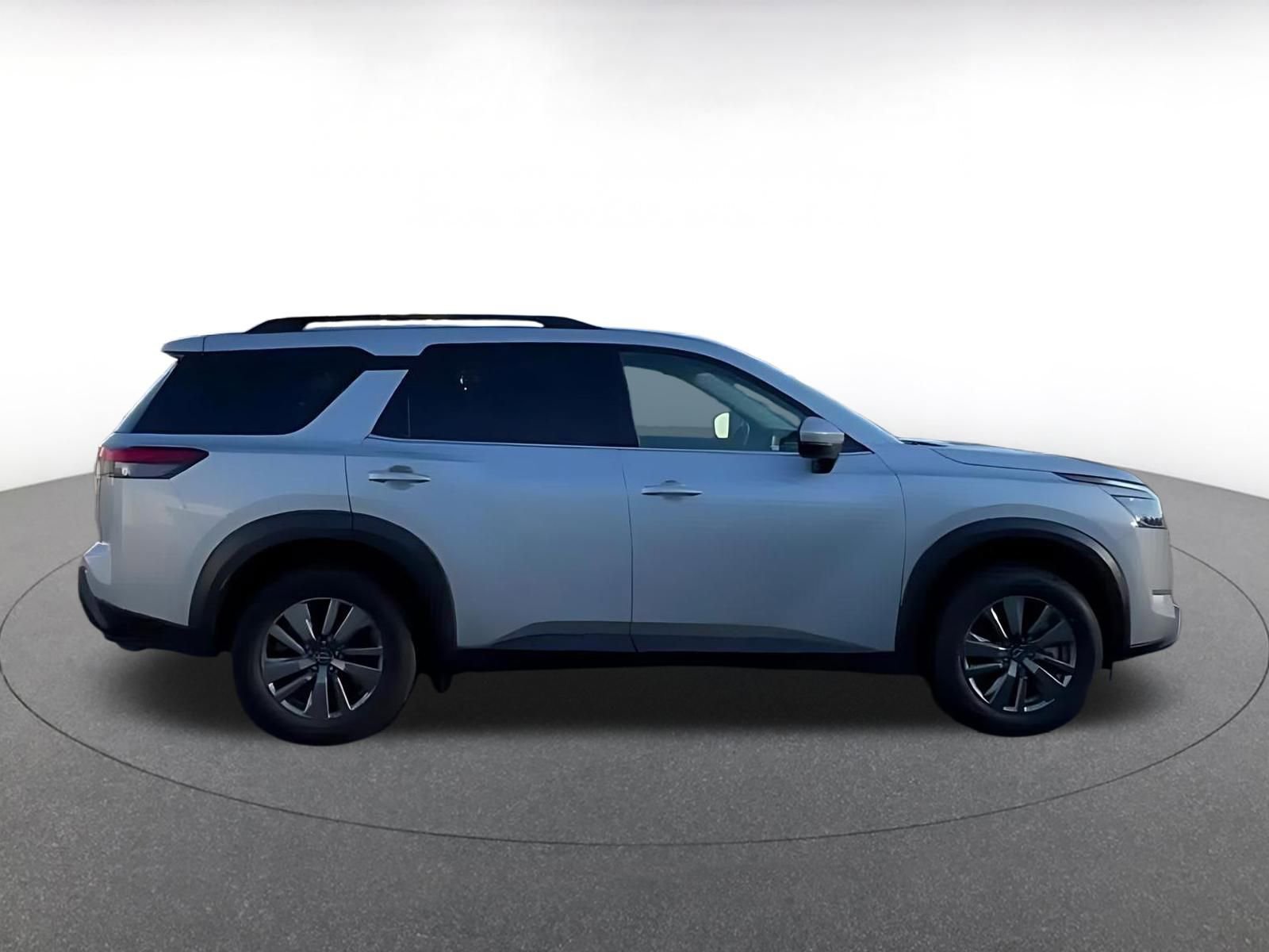 Thumbnail: 2025 Nissan Pathfinder - 14