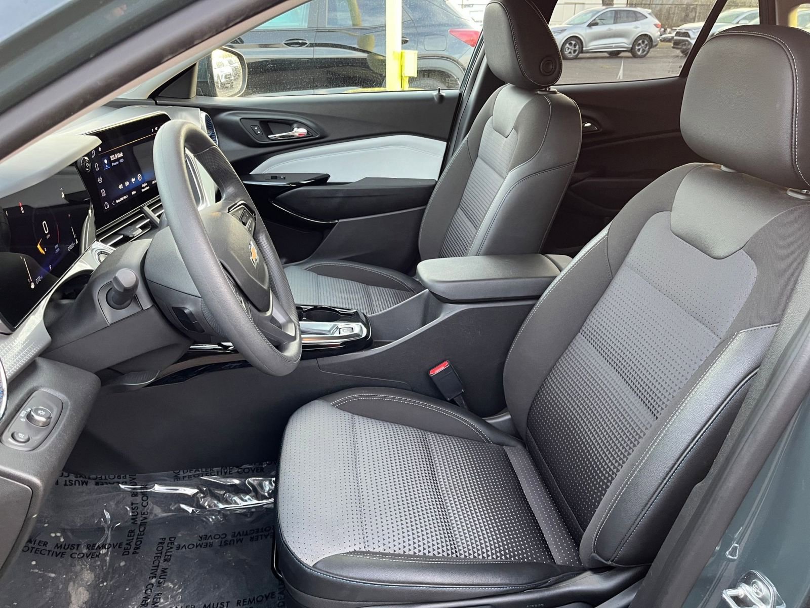 Thumbnail: 2025 Chevrolet Trax - 34