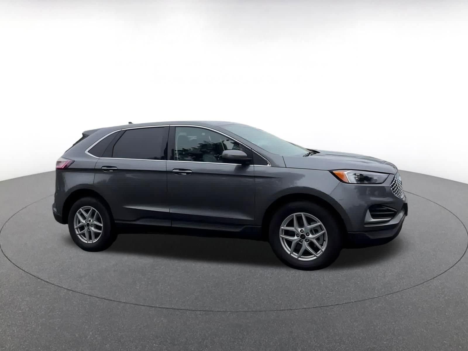 Thumbnail: 2024 Ford Edge - 2