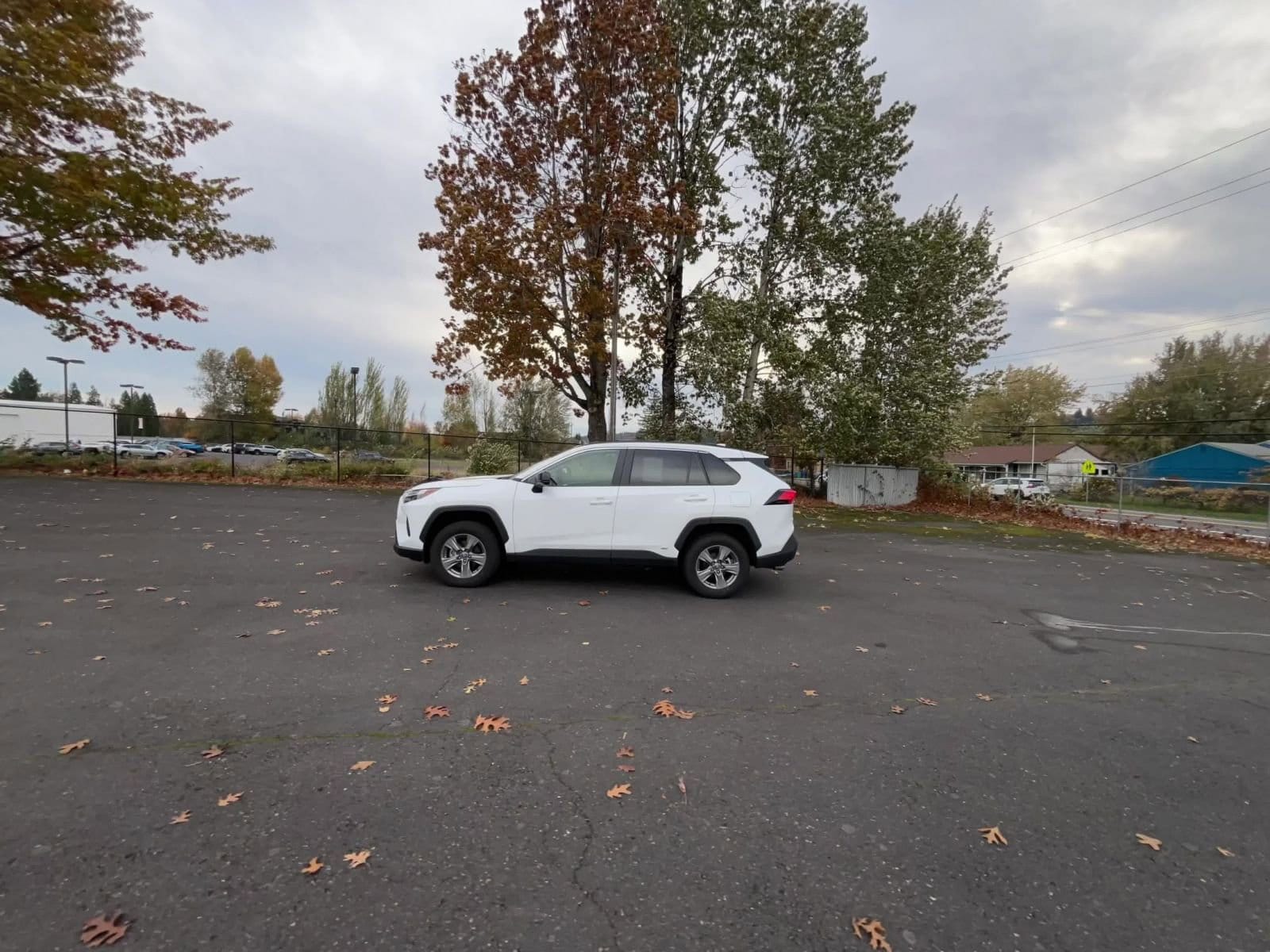 Thumbnail: 2025 Toyota RAV4 - 16