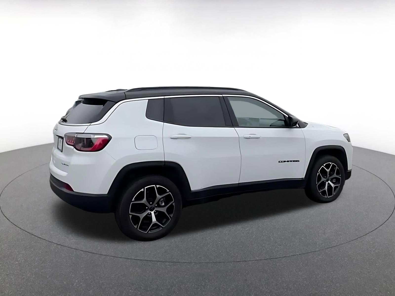 Thumbnail: 2025 Jeep Compass - 14