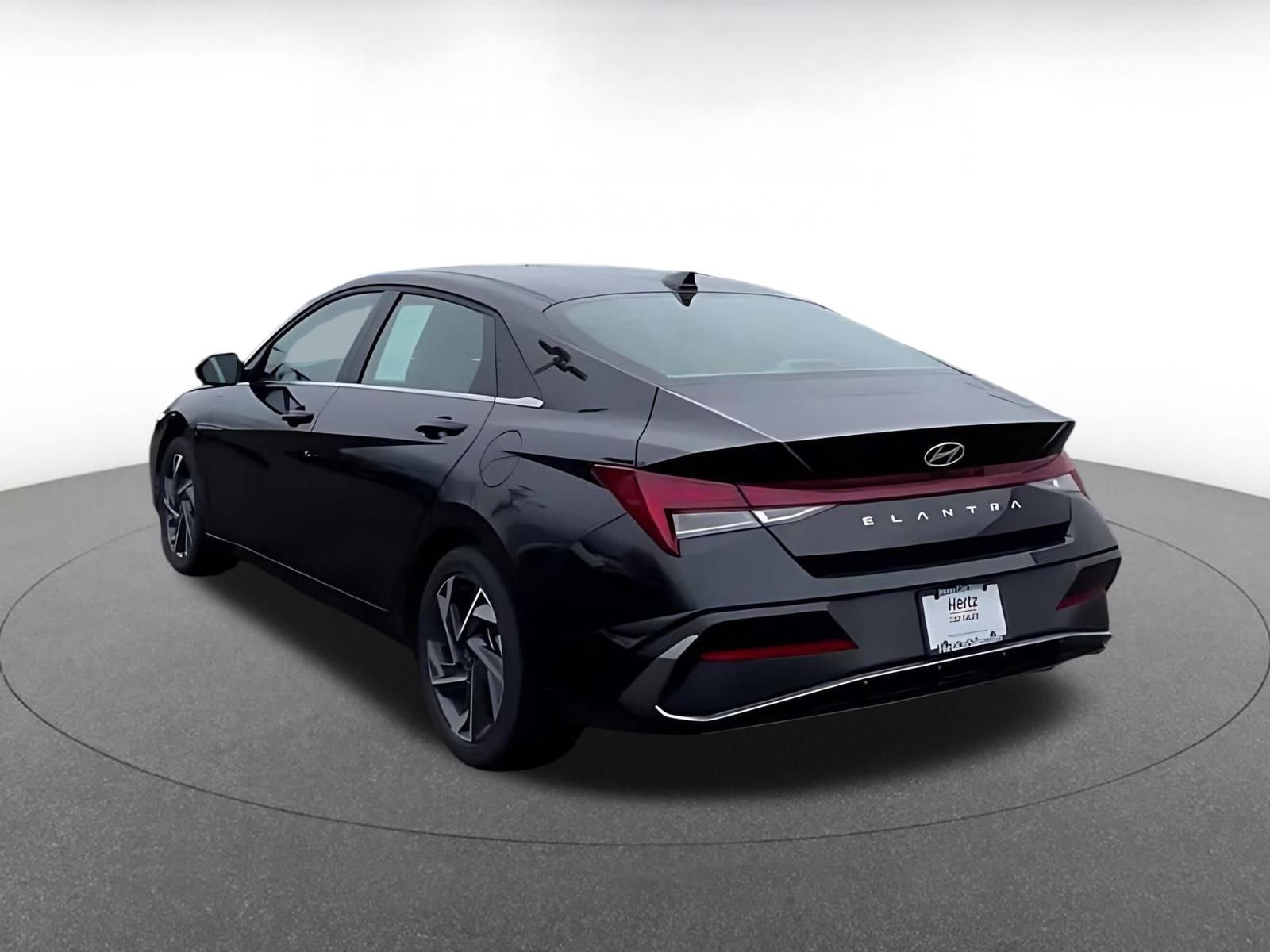 Thumbnail: 2025 Hyundai Elantra - 10