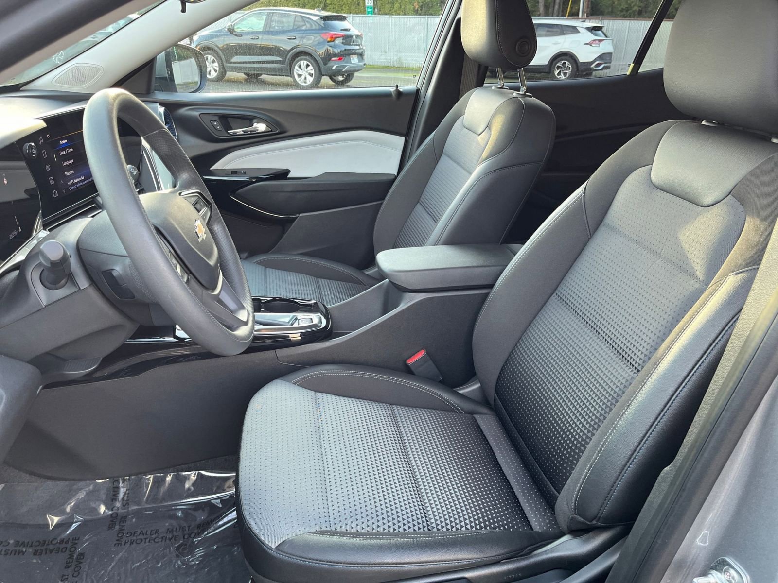 Thumbnail: 2025 Chevrolet Trax - 34