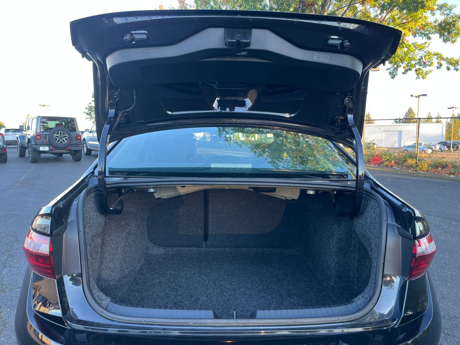 Thumbnail: 2025 Volkswagen Jetta - 31