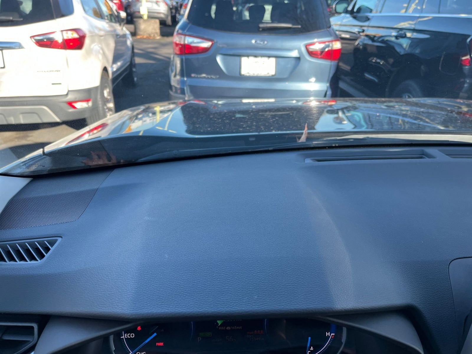 Thumbnail: 2025 Toyota RAV4 - 33