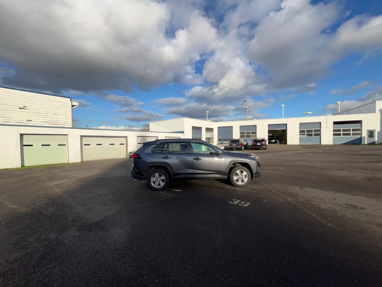 Thumbnail: 2025 Toyota RAV4 - 16