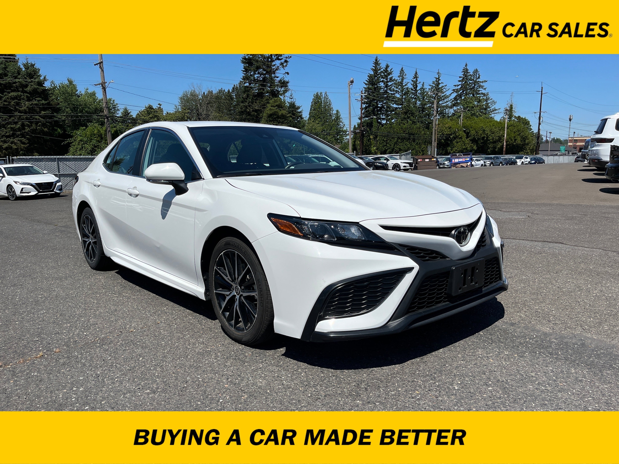 2023 Toyota Camry SE Hero Image