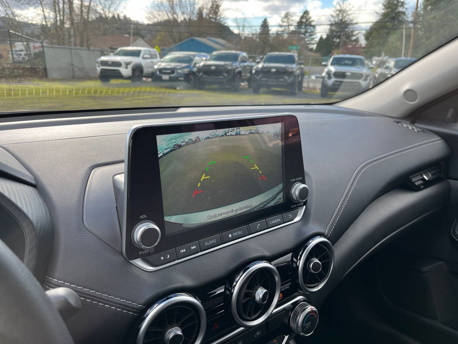 Thumbnail: 2025 Nissan Sentra - 22