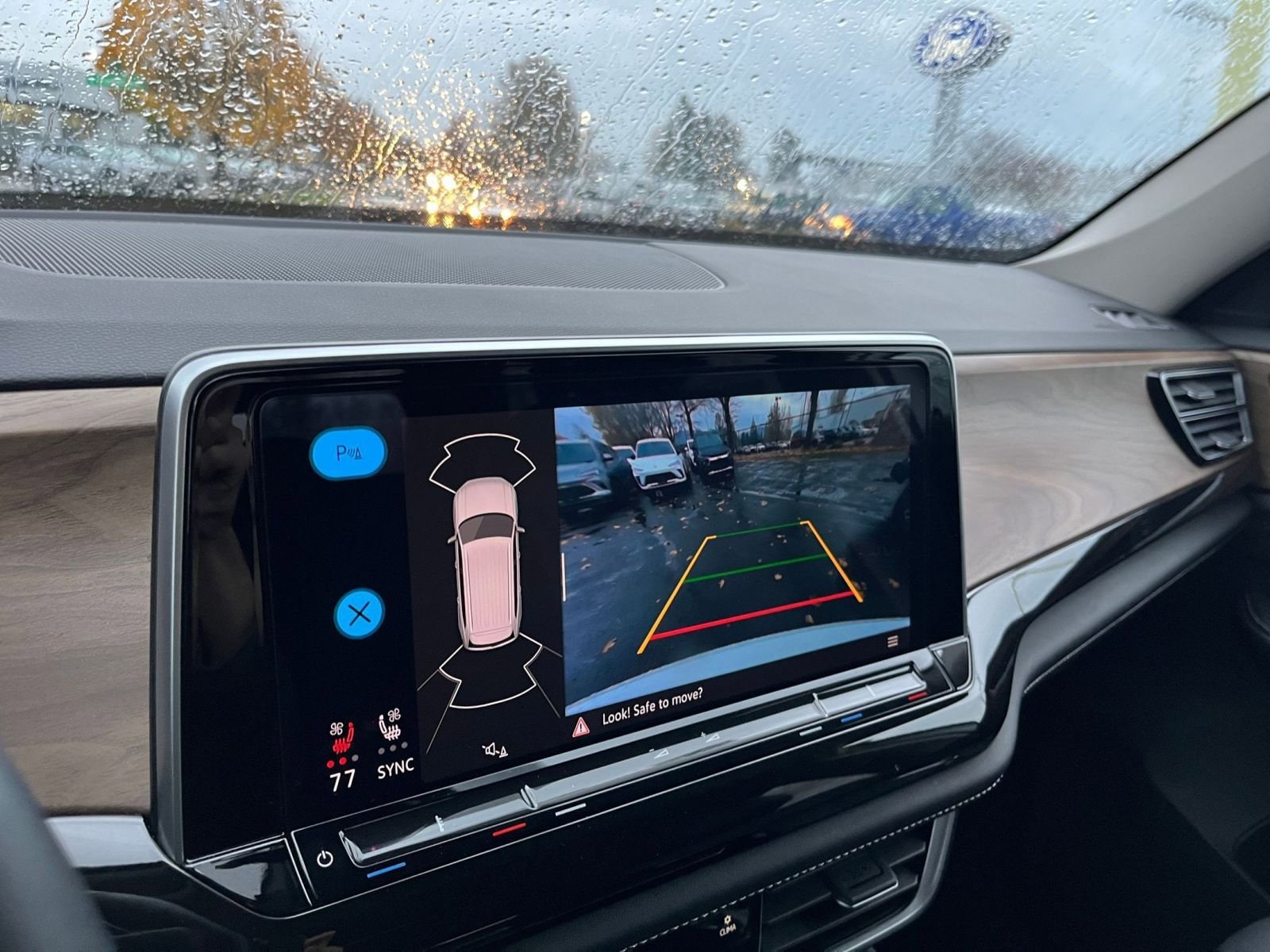 Thumbnail: 2025 Volkswagen Atlas - 18