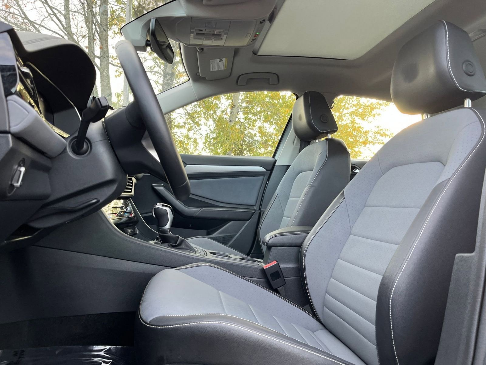 Thumbnail: 2025 Volkswagen Jetta - 27