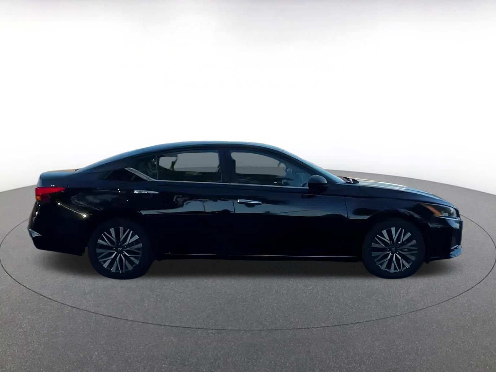 Thumbnail: 2024 Nissan Altima - 16