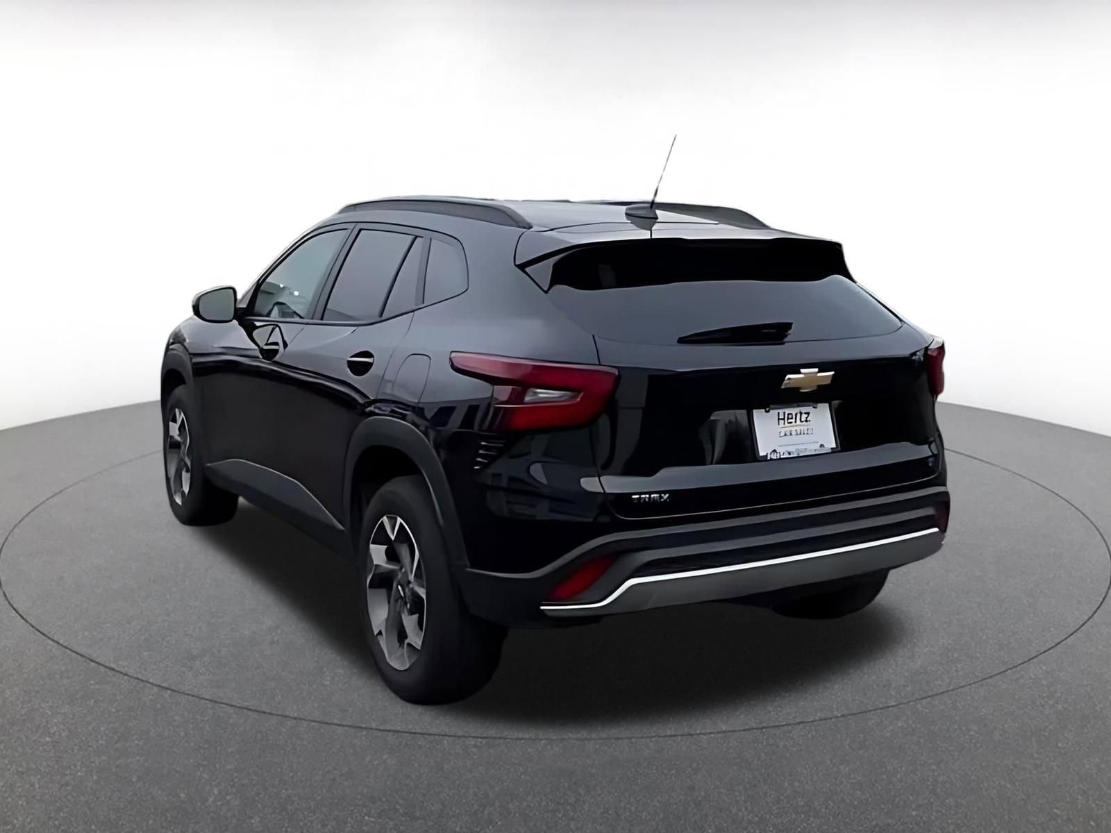 Thumbnail: 2025 Chevrolet Trax - 11