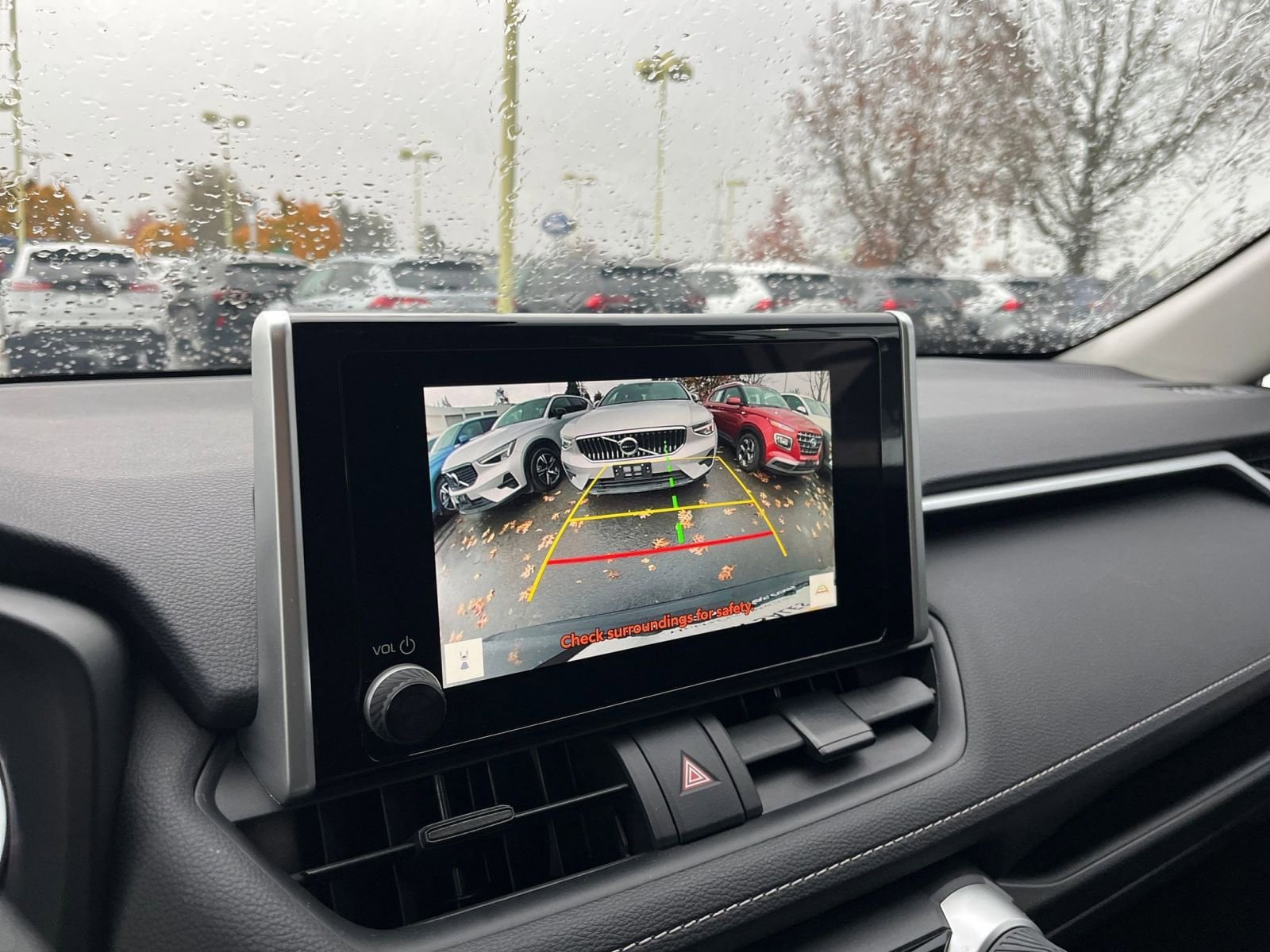 Thumbnail: 2025 Toyota RAV4 - 17