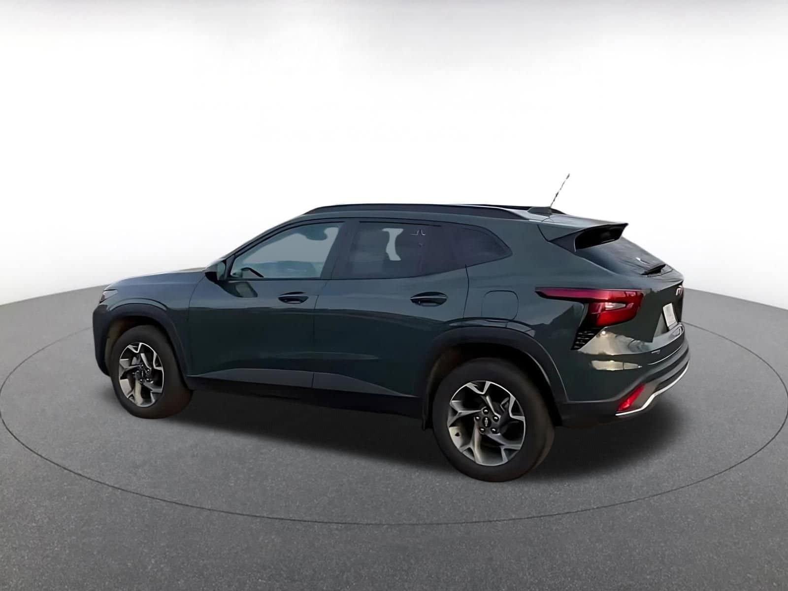 Thumbnail: 2025 Chevrolet Trax - 10