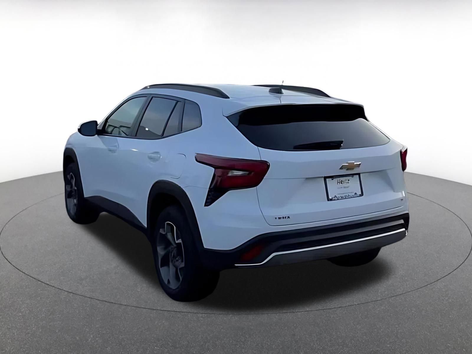 Thumbnail: 2025 Chevrolet Trax - 12