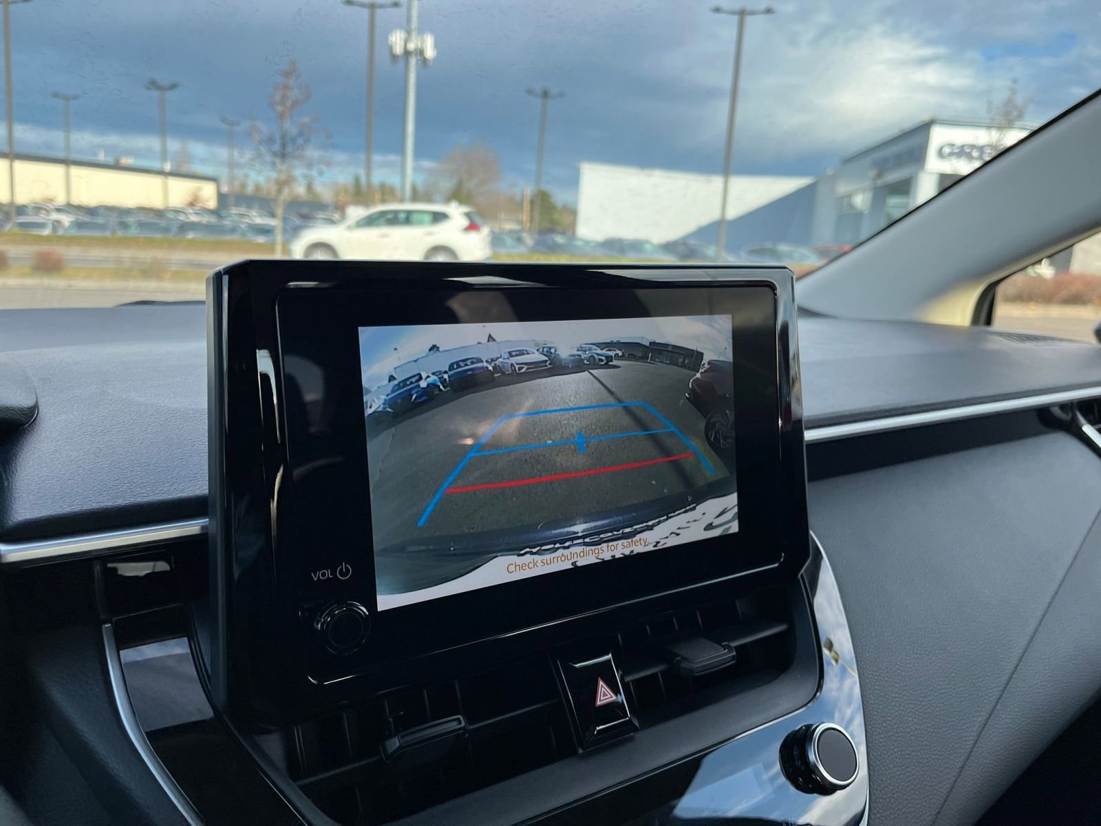 Thumbnail: 2025 Toyota Corolla - 17