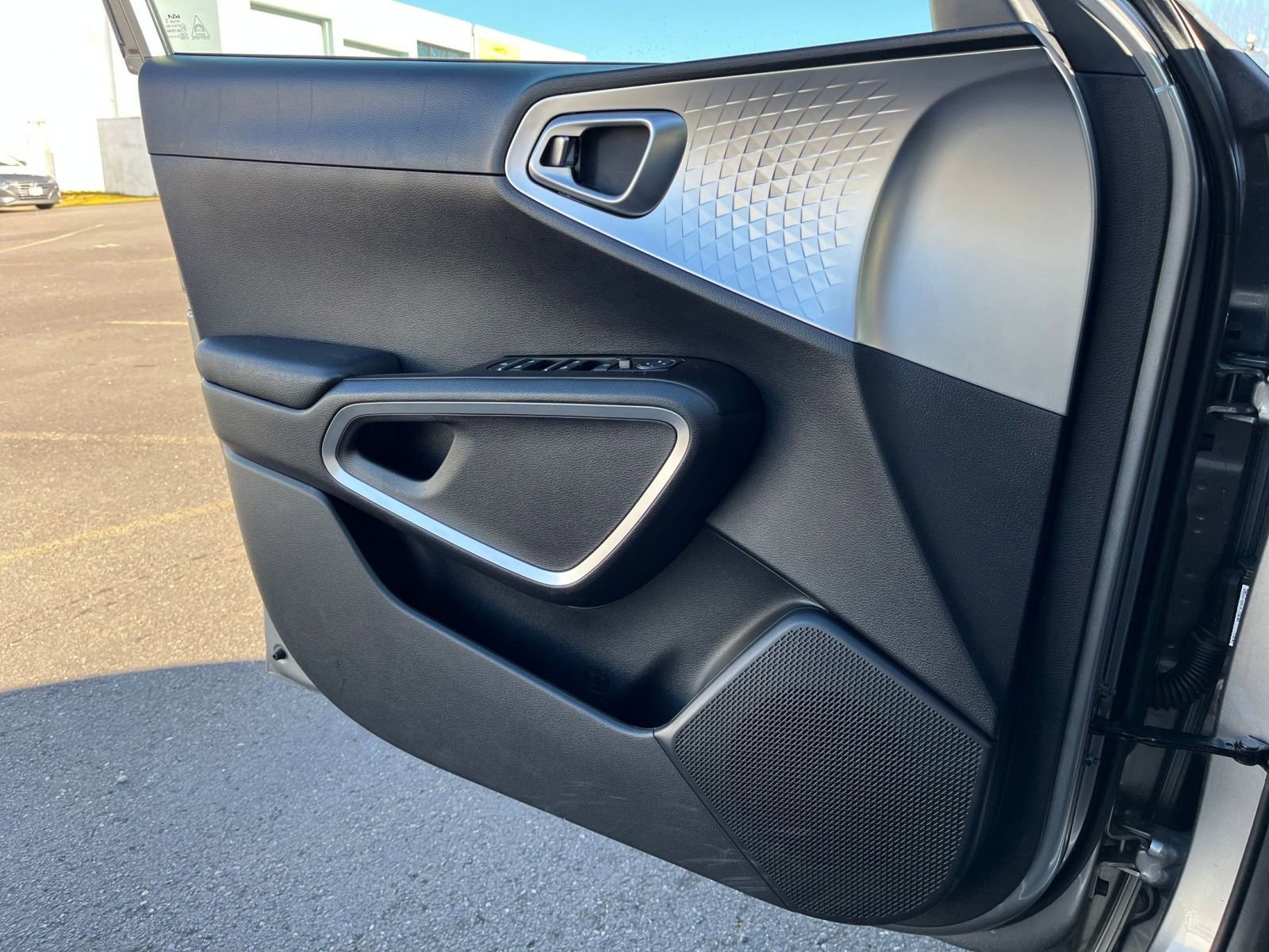 Thumbnail: 2025 Kia Soul - 18