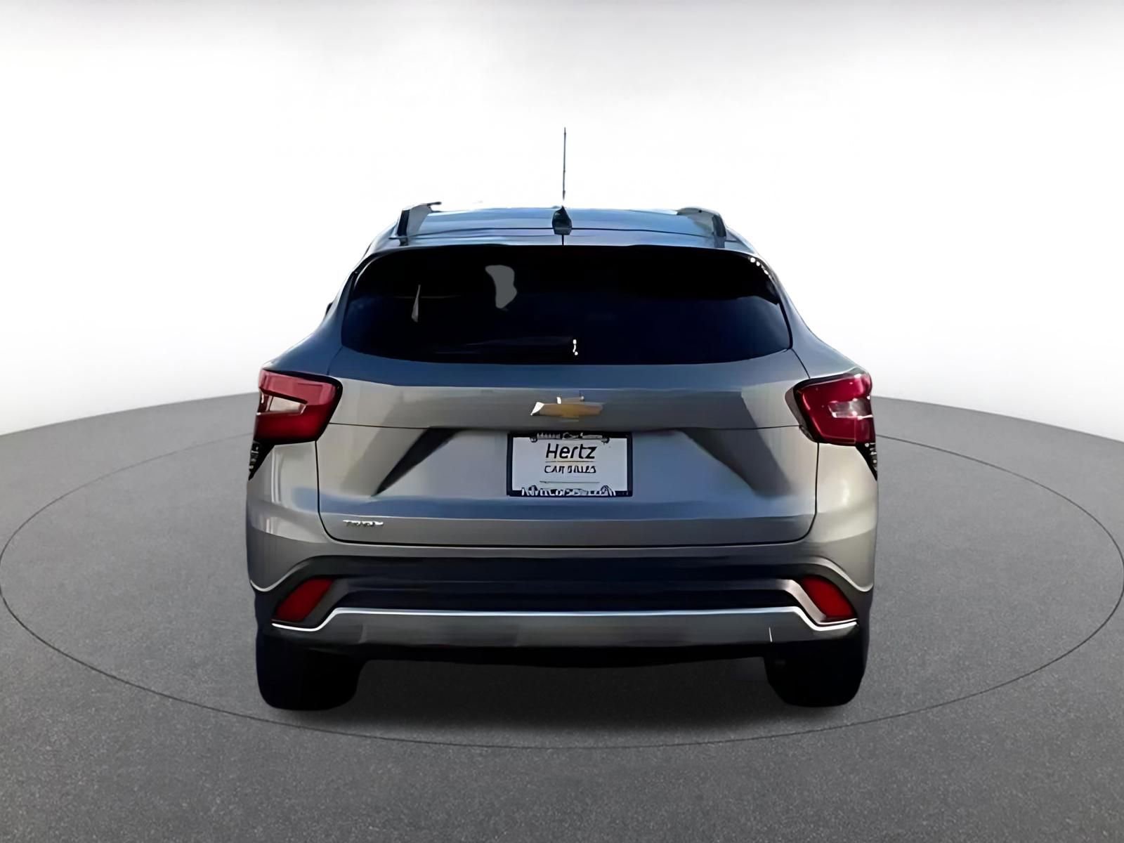 Thumbnail: 2025 Chevrolet Trax - 12