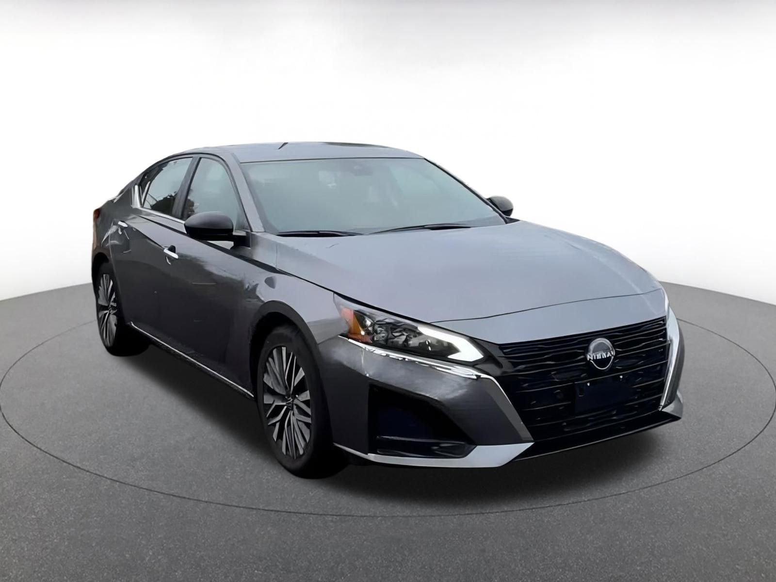 Thumbnail: 2024 Nissan Altima - 3