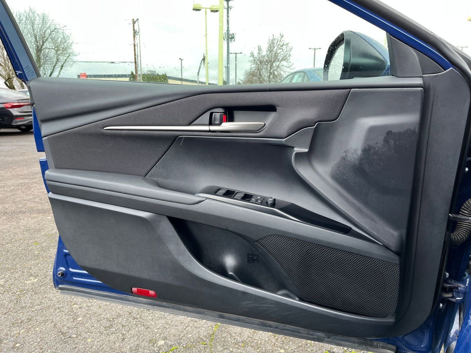 Thumbnail: 2025 Toyota Camry - 21