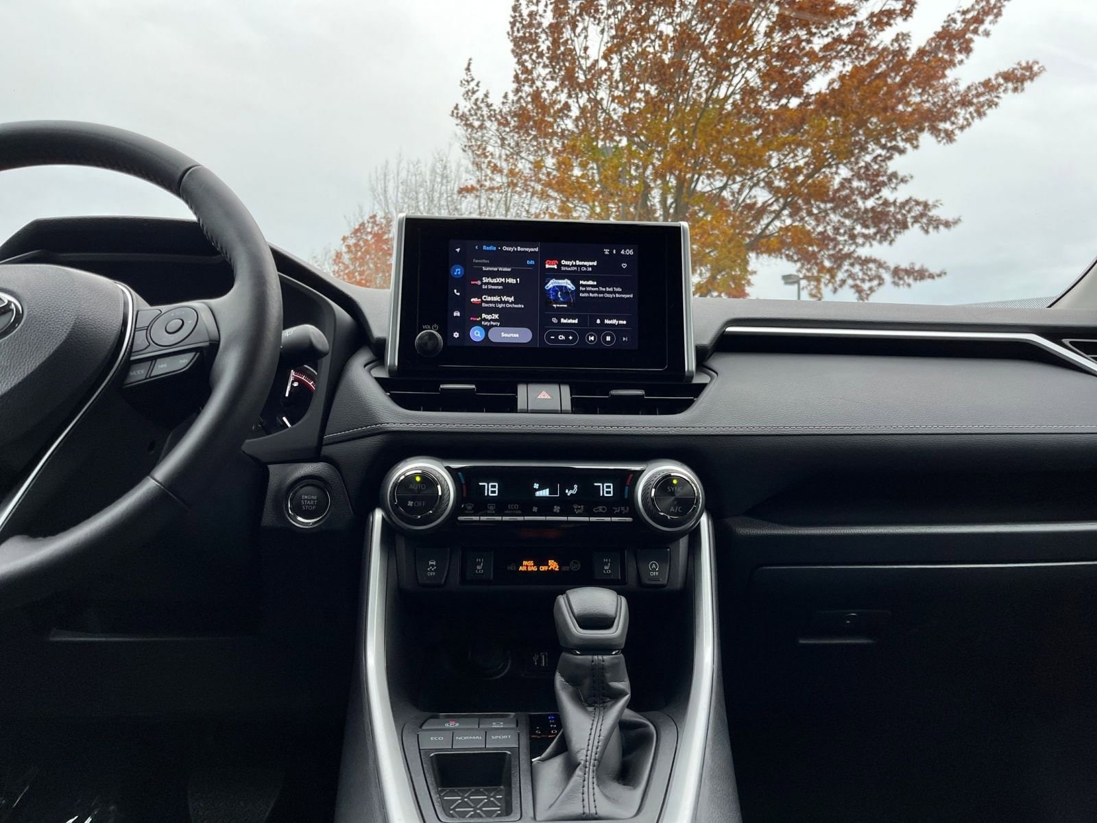 Thumbnail: 2025 Toyota RAV4 - 21