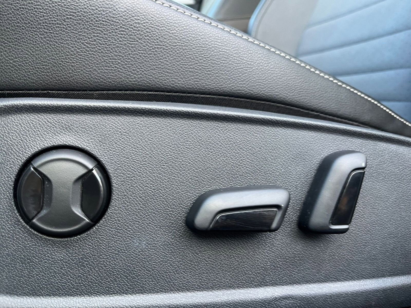 Thumbnail: 2025 Volkswagen Jetta - 24