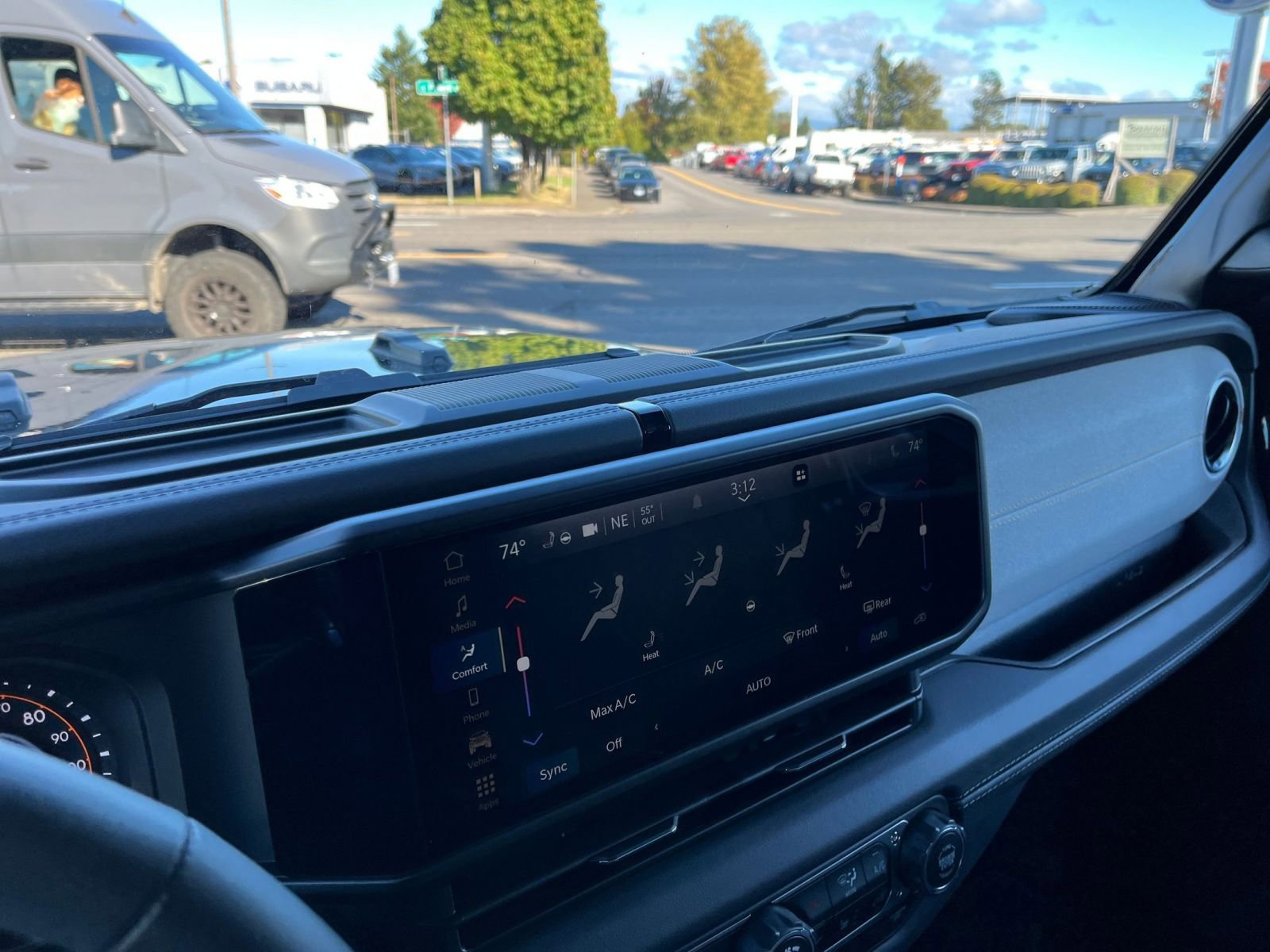 Thumbnail: 2025 Jeep Wrangler - 18